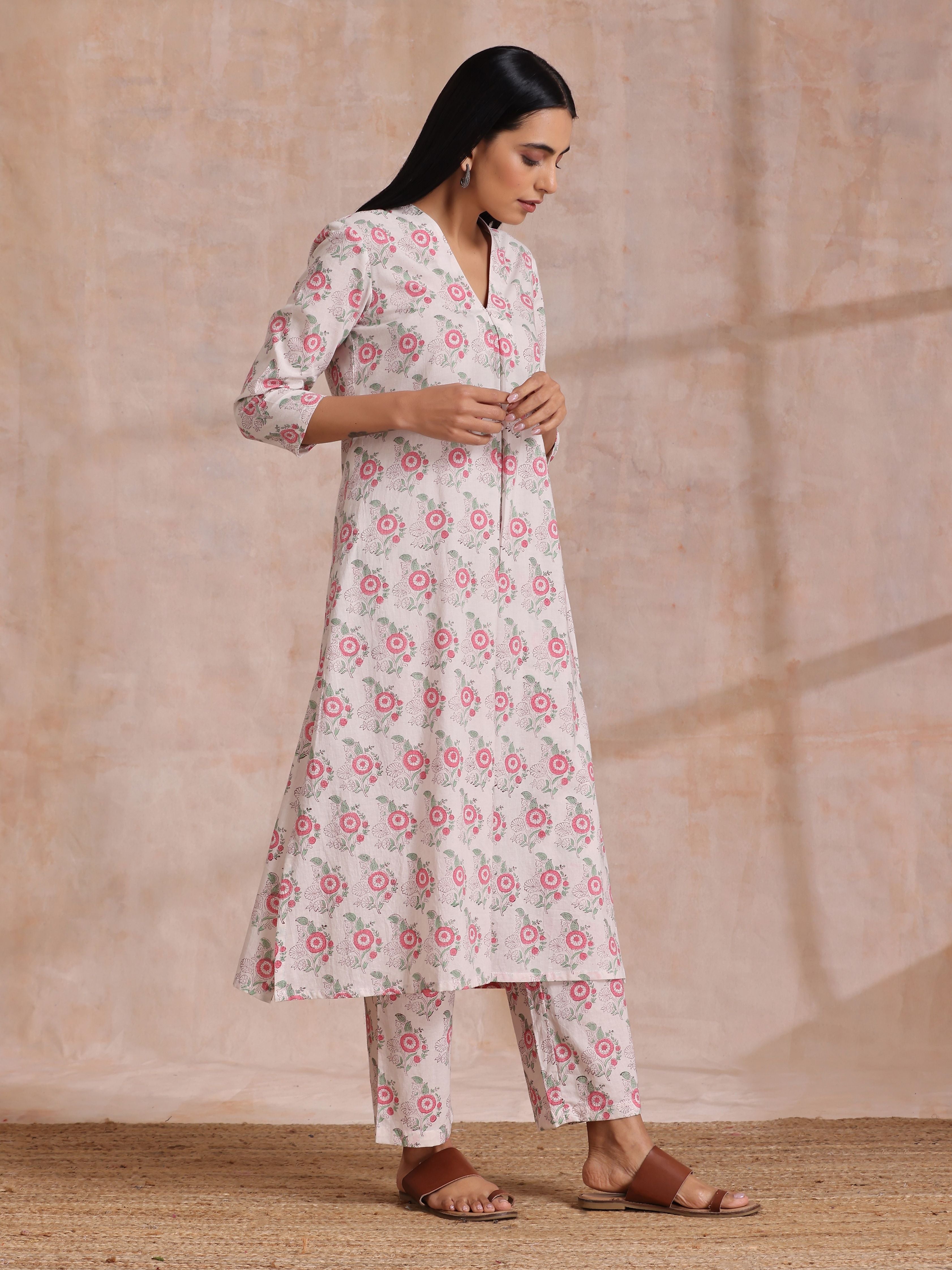 trueBrowns Pink Green Buta On White Block Print Cotton Slit Kurta Pant Set
