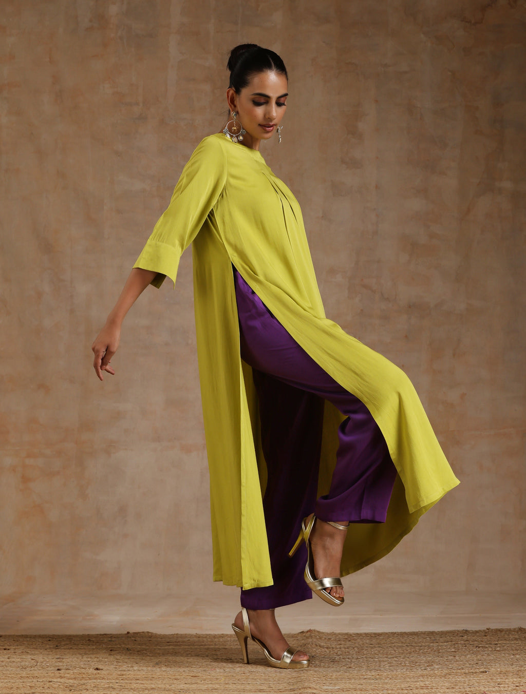 trueBrowns Lime Modal Satin Neck Pleat Kurta Set
