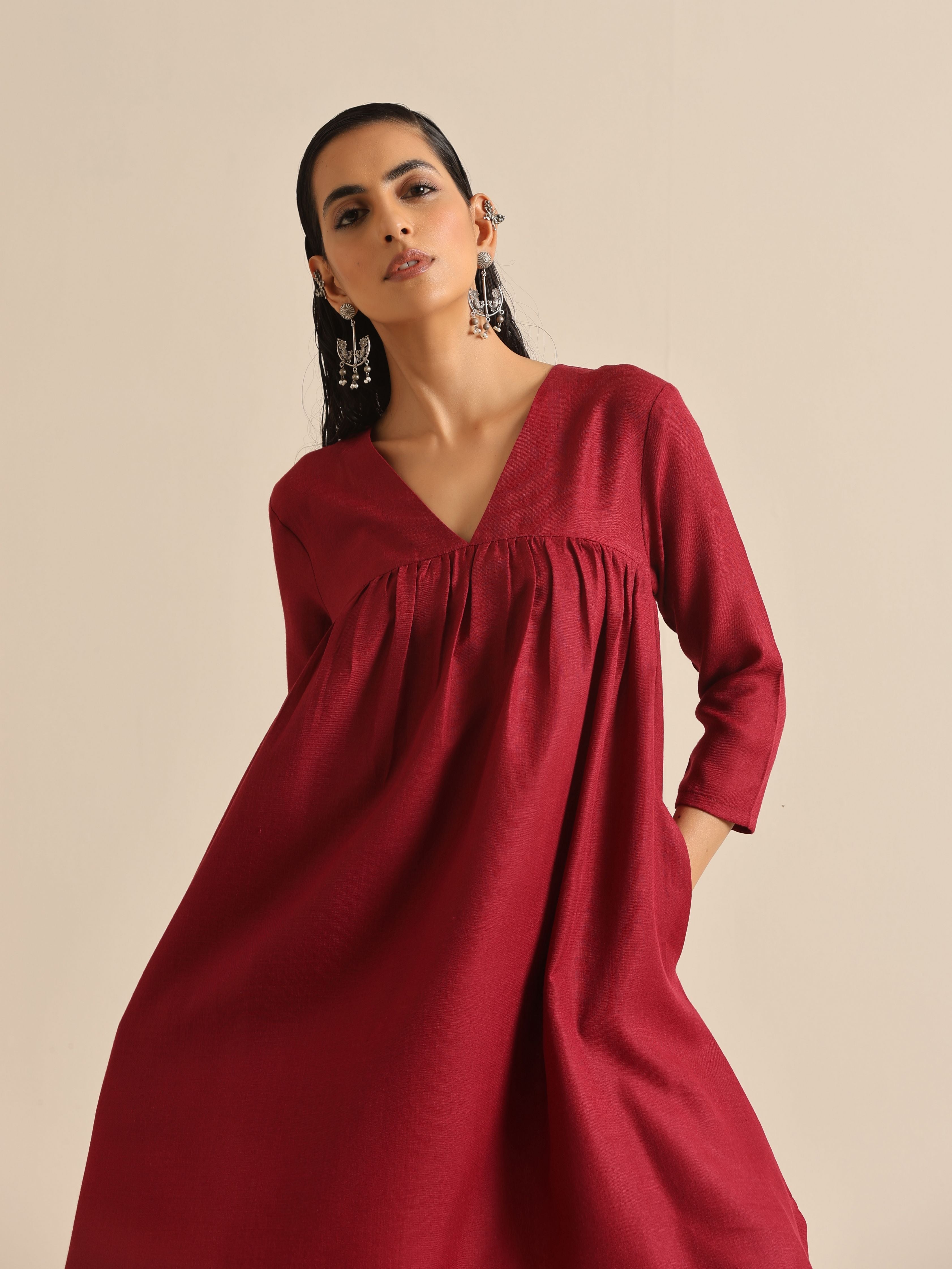 trueBrowns Maroon Slub Gathered Kurta Pant Set