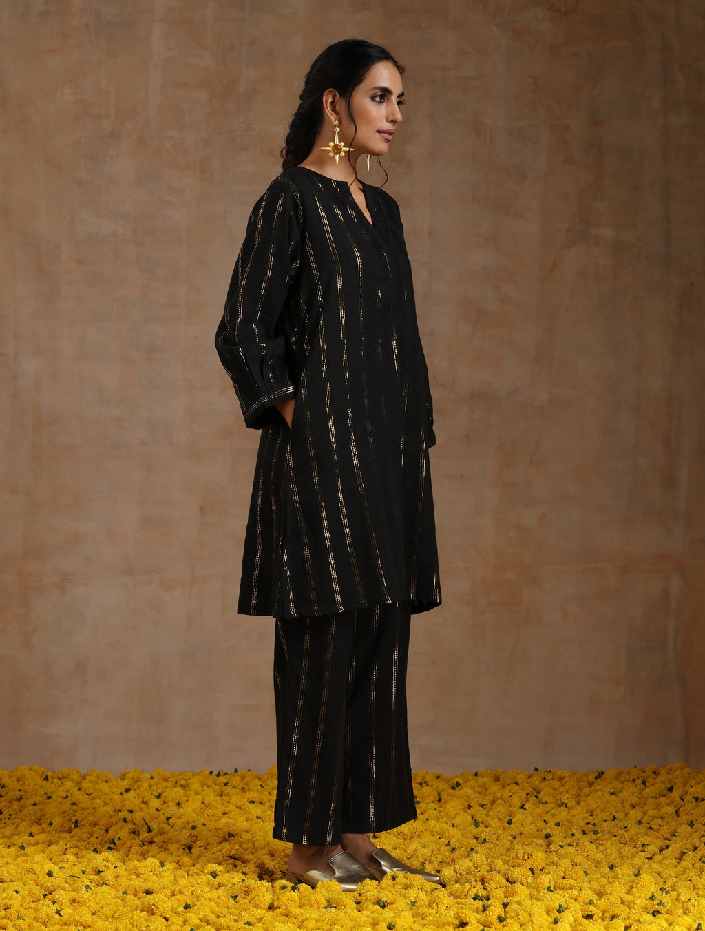 trueBrowns Black Gold Cotton Relaxed Co-Ord Set
