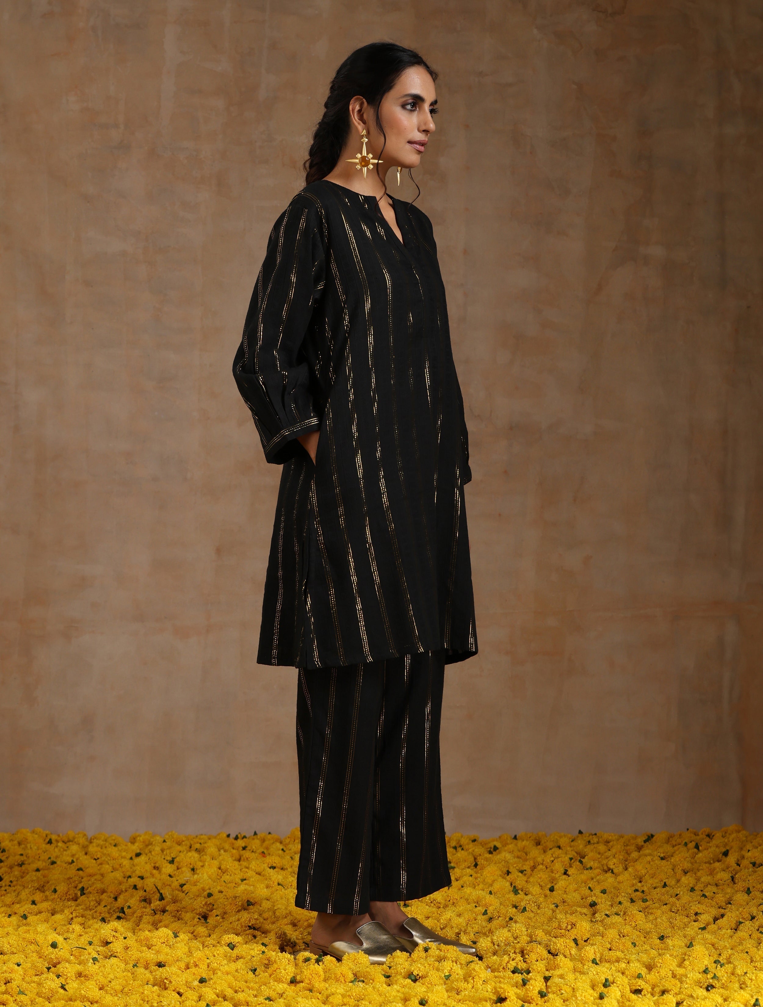 trueBrowns Black Gold Cotton Relaxed Co-Ord Set