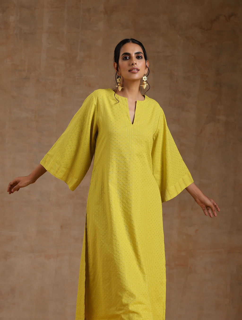 trueBrowns Lime Gold Cotton Relax High Slit Kurta Set