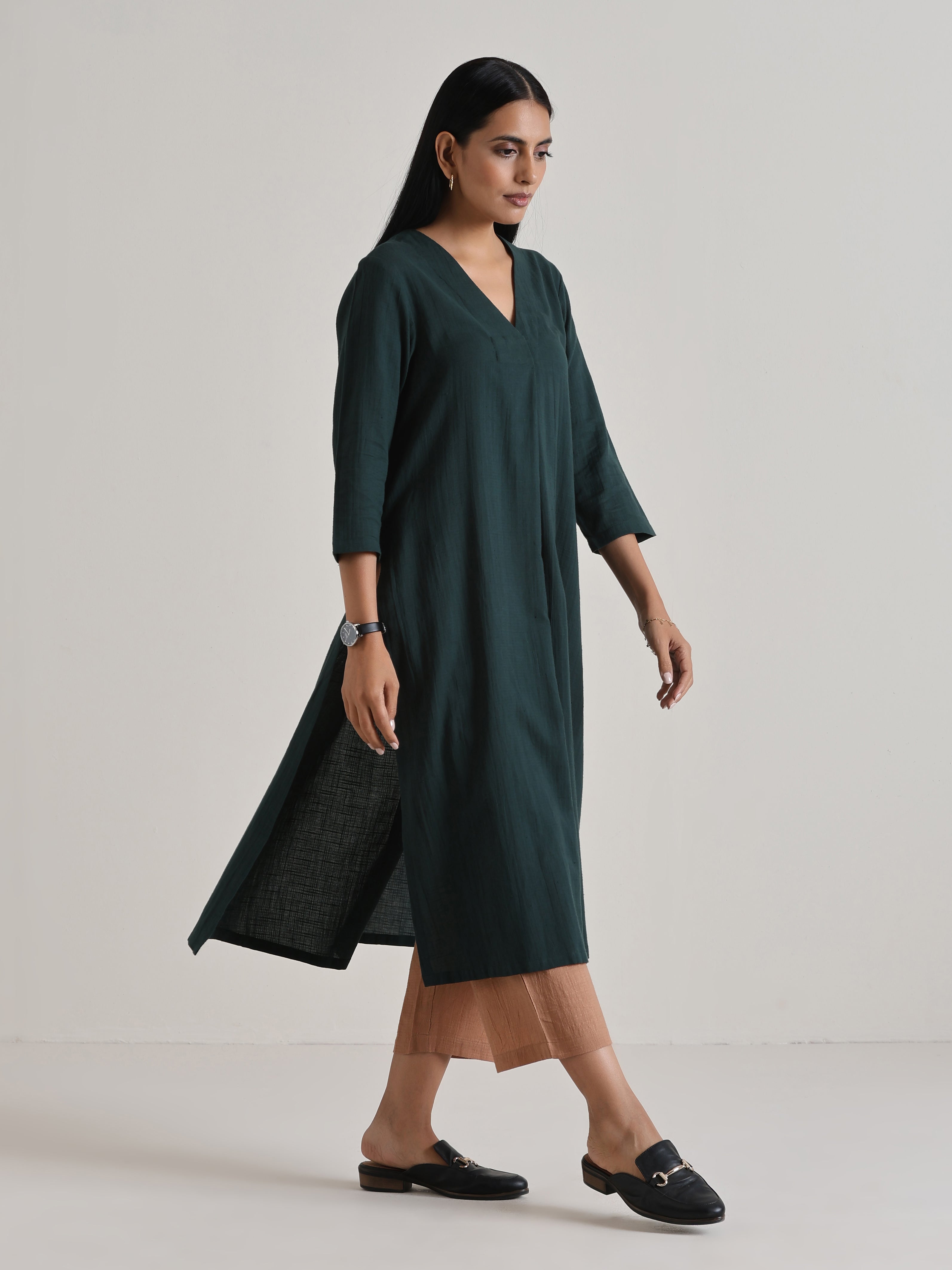 trueBrowns Dark Green Kurta Pant Set