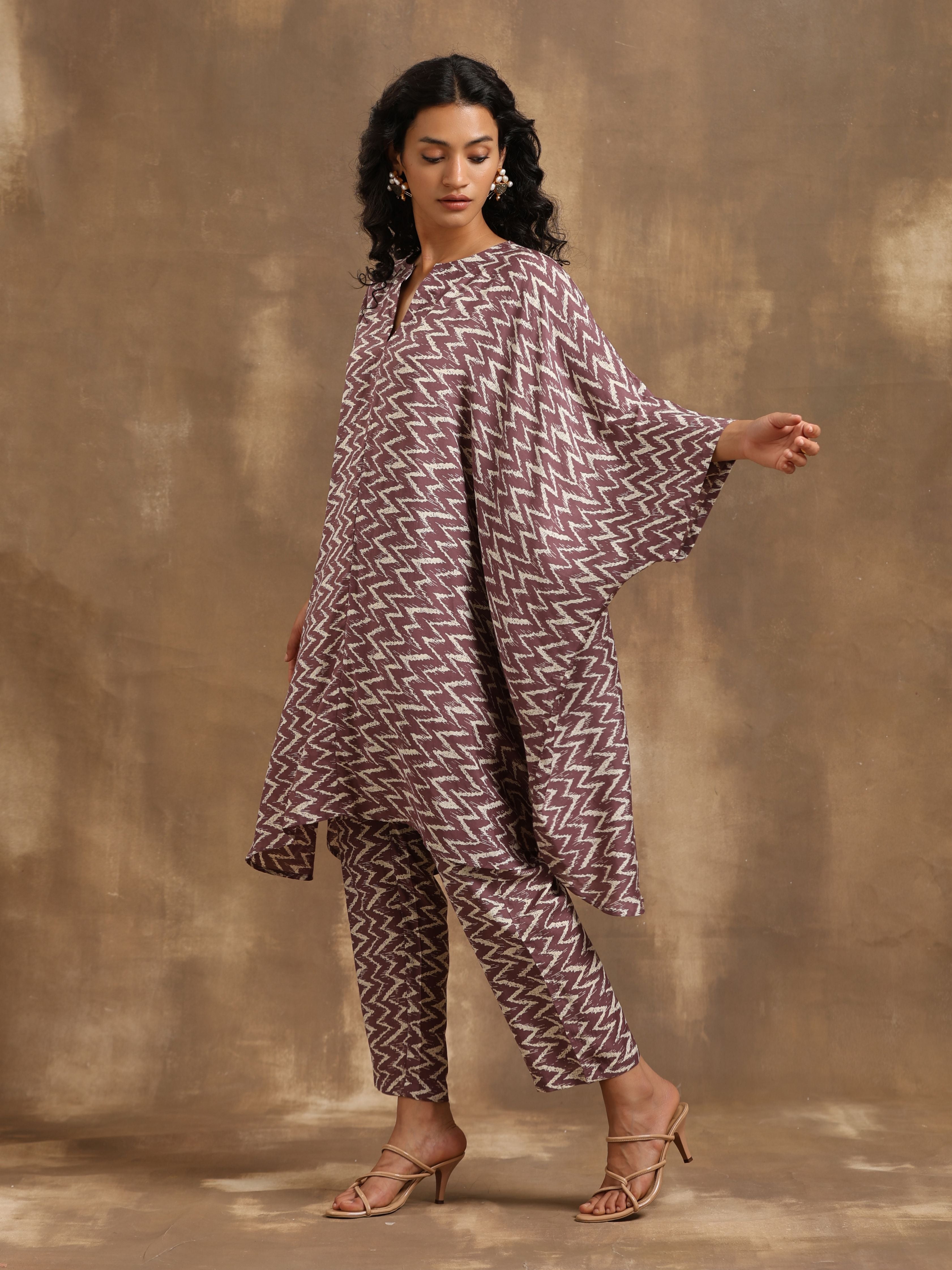 trueBrowns Dark Mauve Zig Zag Printed Silk Kaftan Co-Ord Set