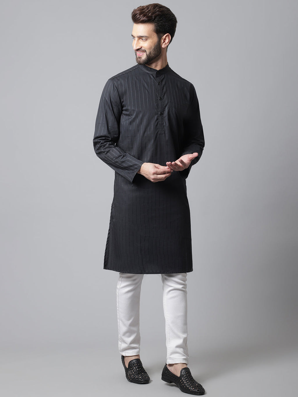 Even Apparels Black Solid Kurta With Band Collar