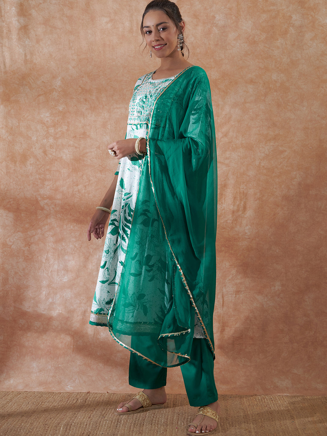 InWeave Women's White Teal Lurex Leaf Print Patch Gota Kurta Set W Teal Dupatta