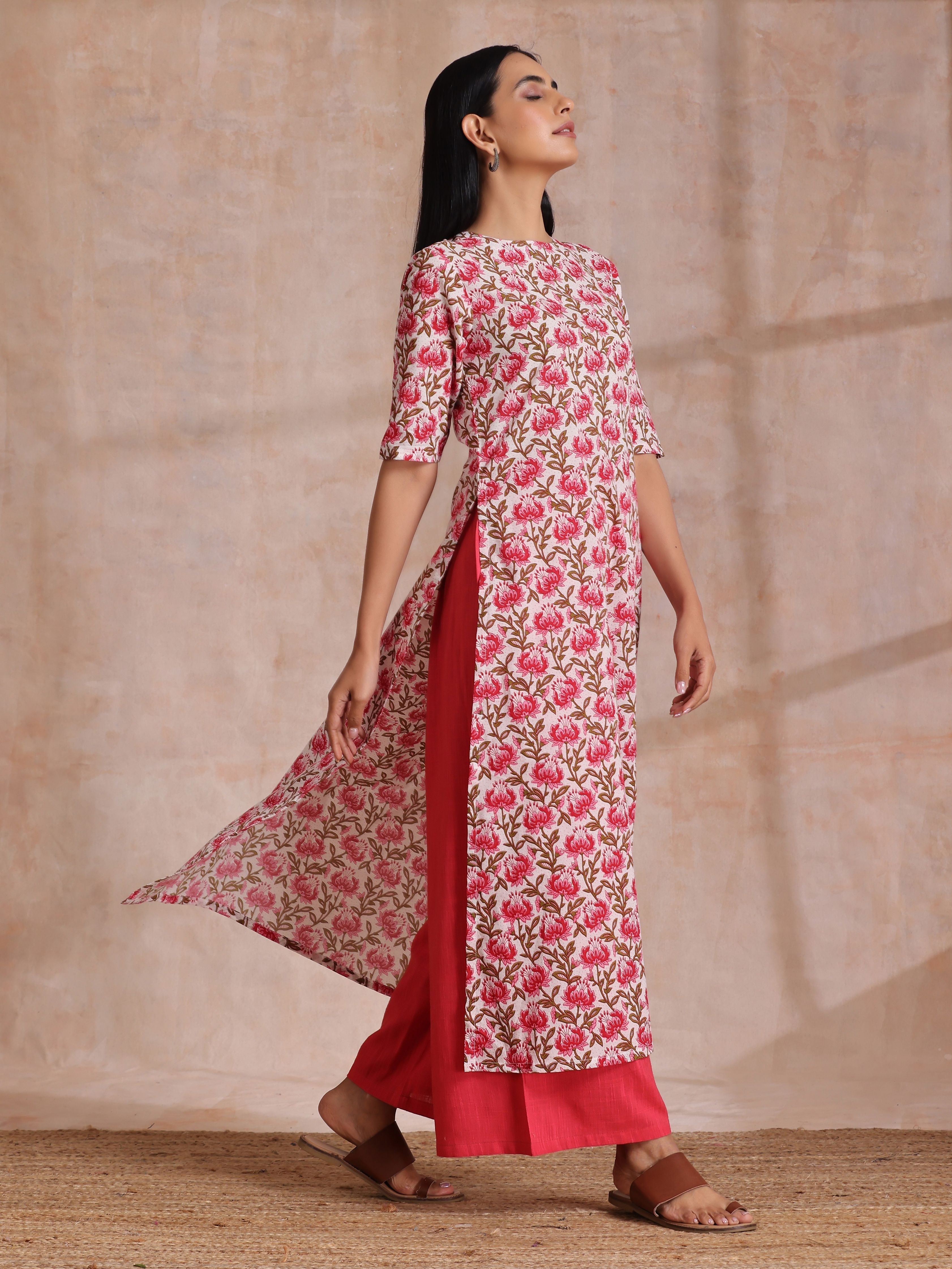 trueBrowns Pink Brown Overall Floral On White Block Print Cotton Slit Kurta Pant Set