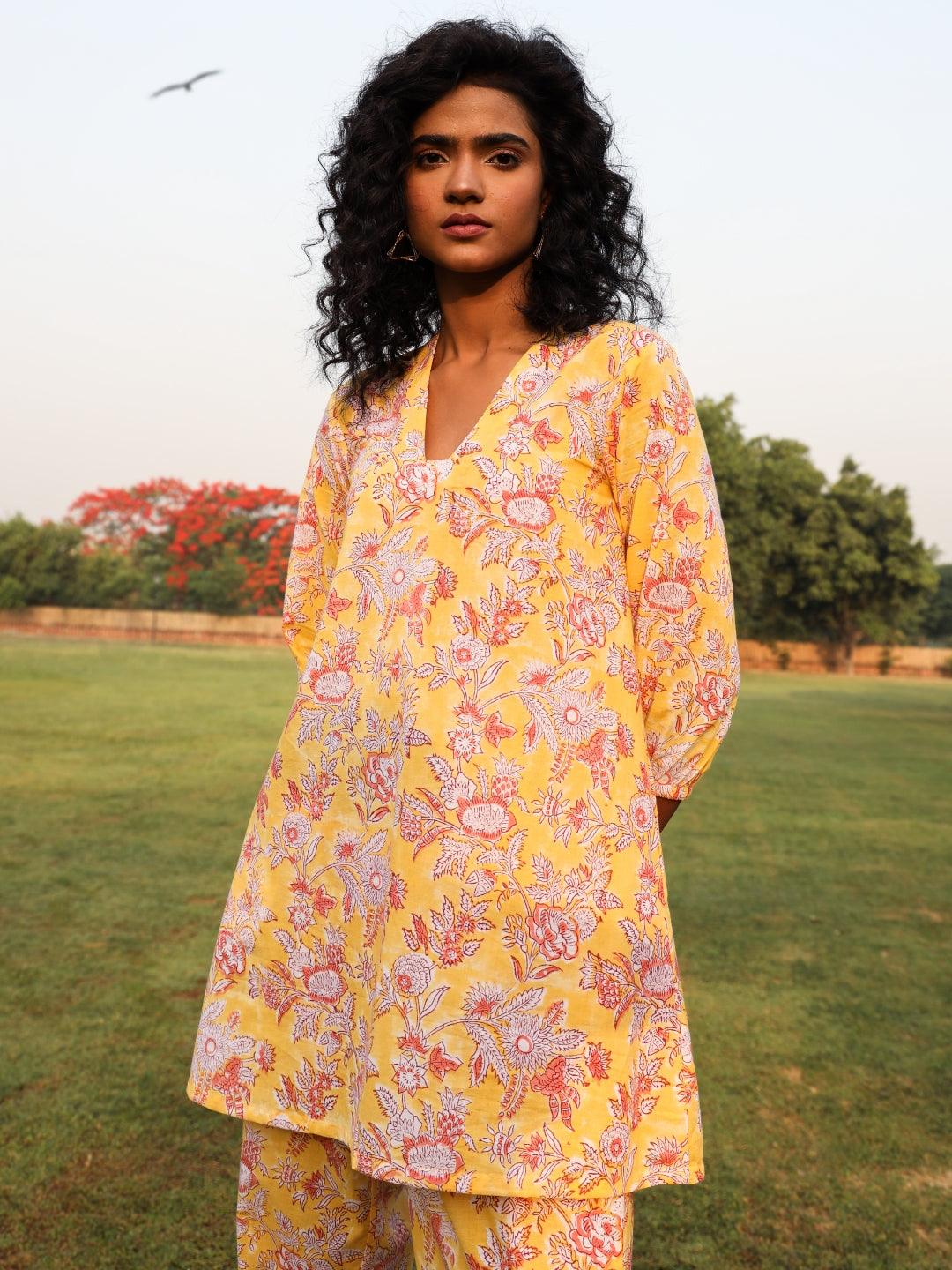 trueBrowns Yellow Cotton Block Print V-Square Neck Co-Ord Set