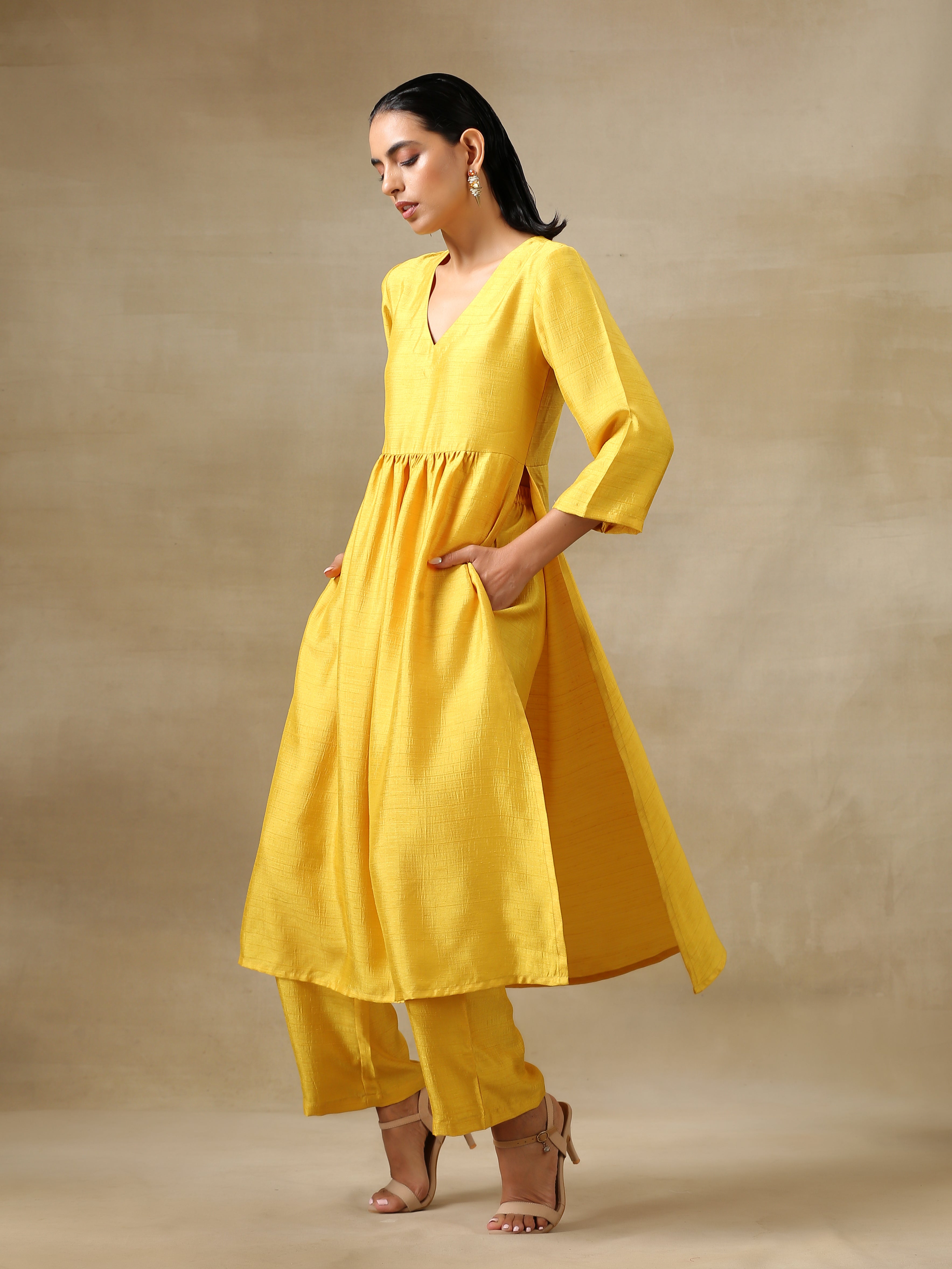 trueBrowns Yellow Textured Silk High Slit Gathered Kurta Set