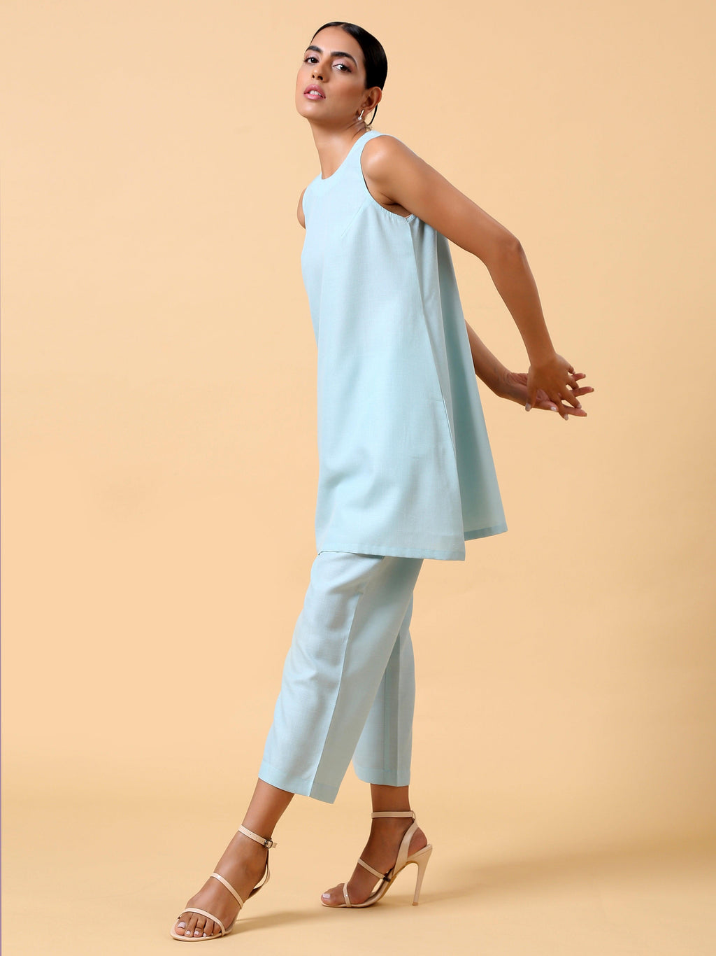 trueBrowns Cotton Linen Light Blue Sleeveless Co-Ord Set