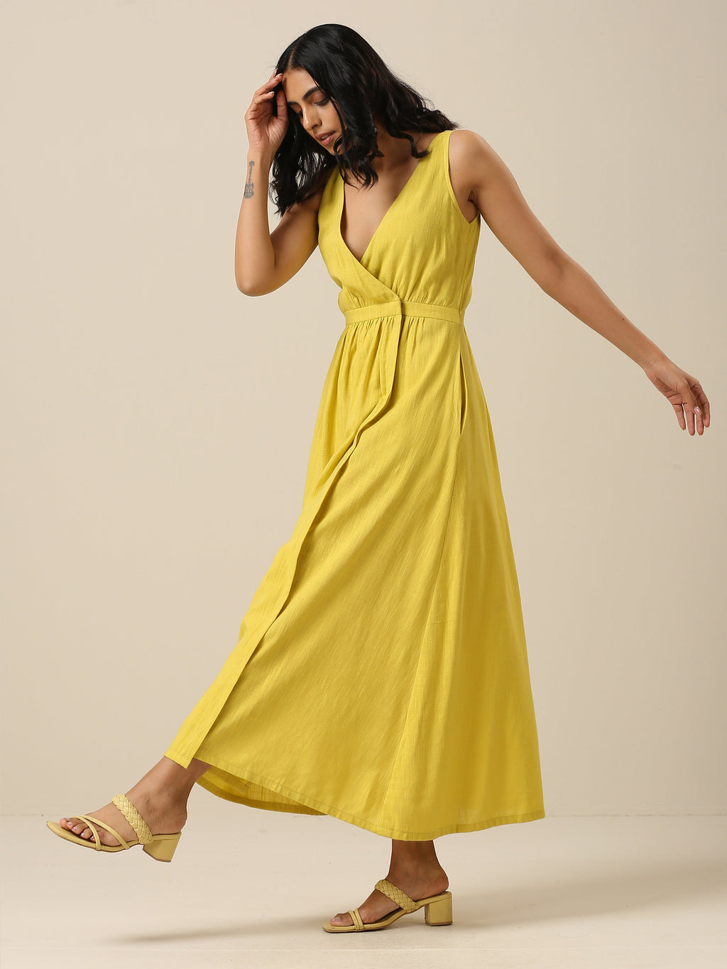 trueBrowns Lime Slub Texture Sleeveless Wrap Dress