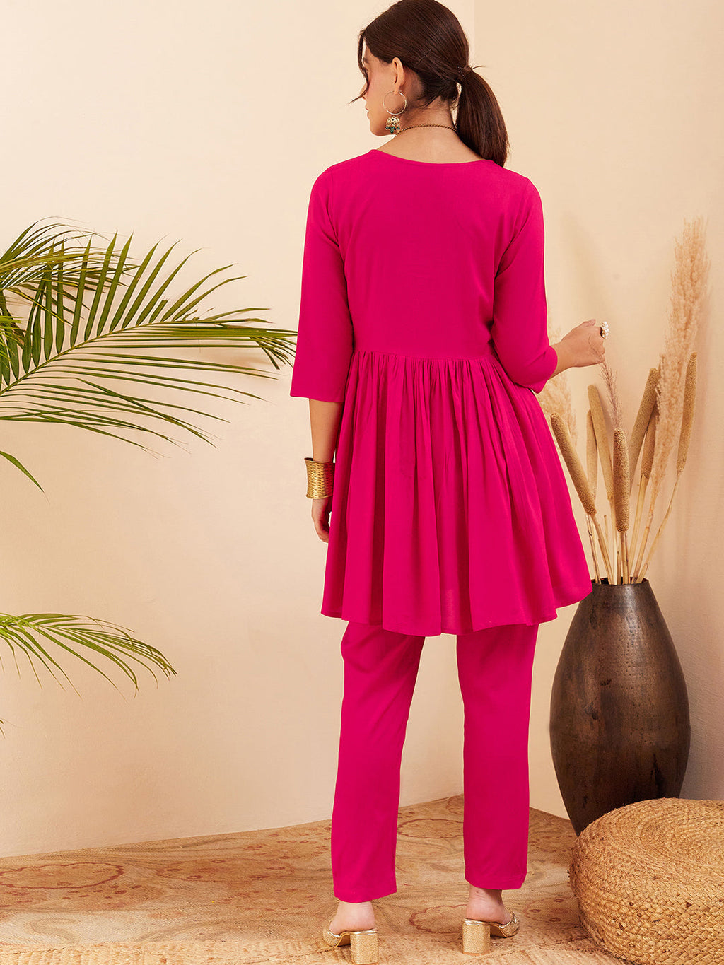 InWeave Women's Fuchsia Round Neck Square Gota Work Kurta Pant Set