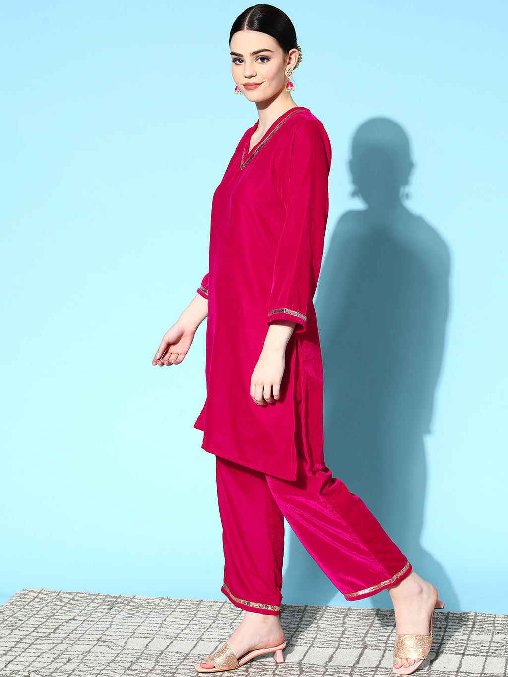 InWeave Women's Fuschia Velvet Kurta Set With Grey Gold Georgette Dupatta