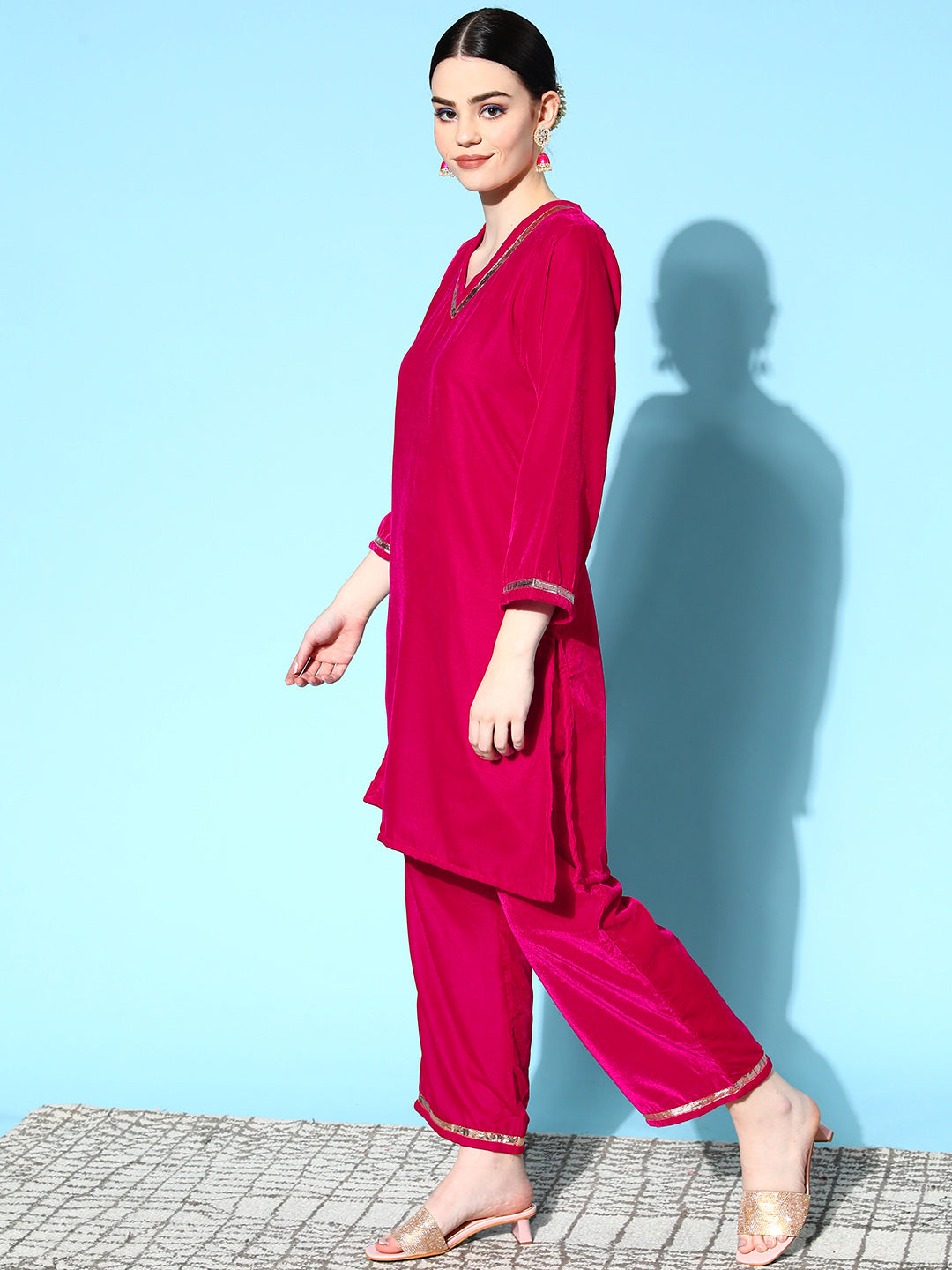 InWeave Women's Fuschia Velvet Kurta Set With Grey Gold Georgette Dupatta