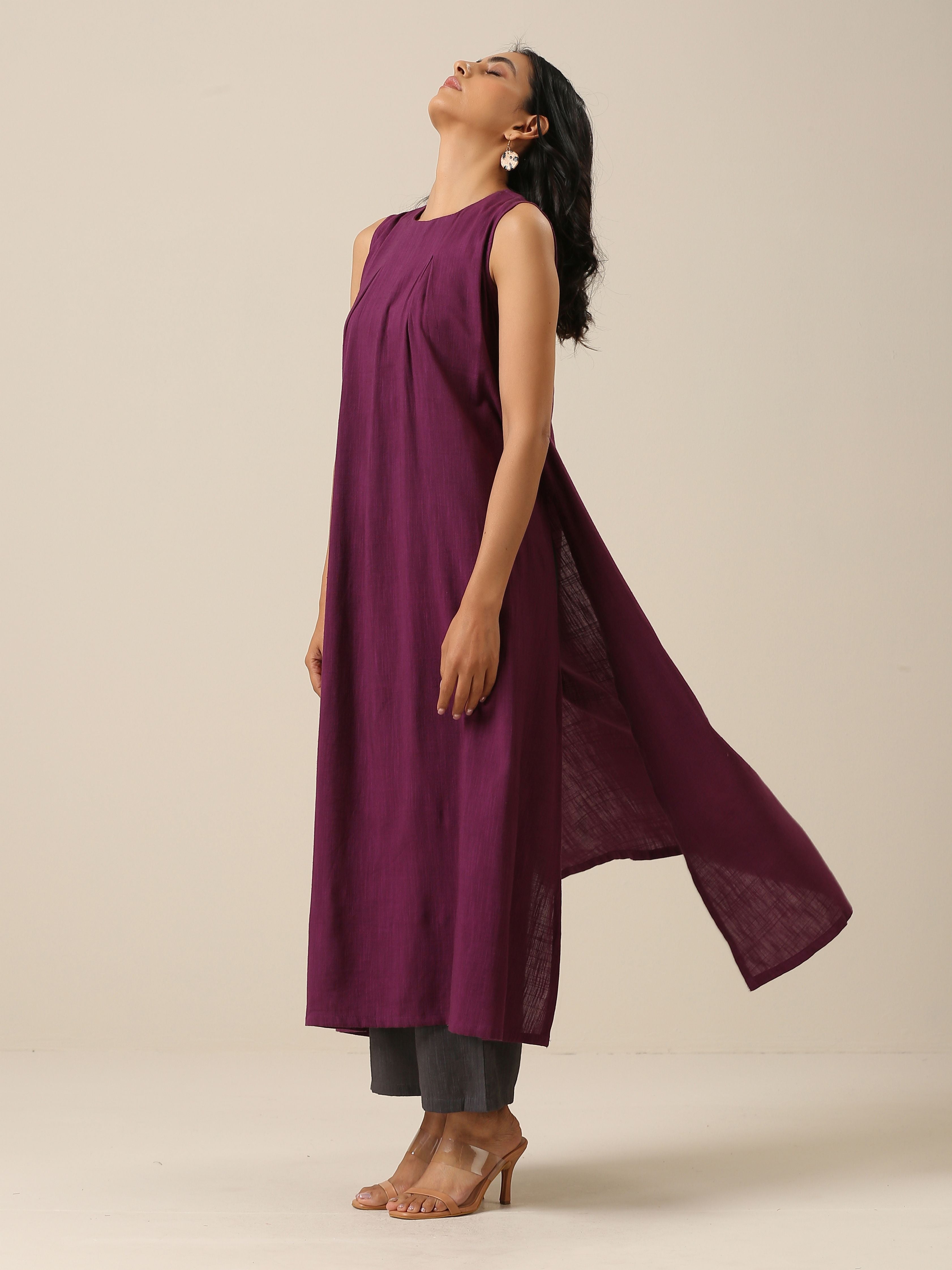 trueBrowns Plum Purple Slub Texture Sleeveless Kurta Pant Set