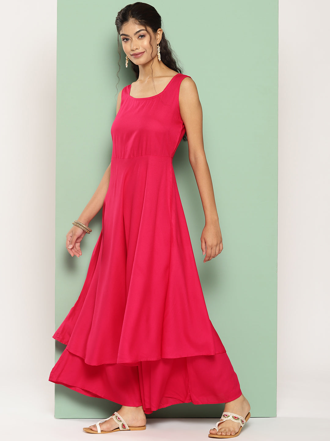 InWeave Women's Fuchsia Sleeveless Kurta Set W Navy Floral Or Dupatta