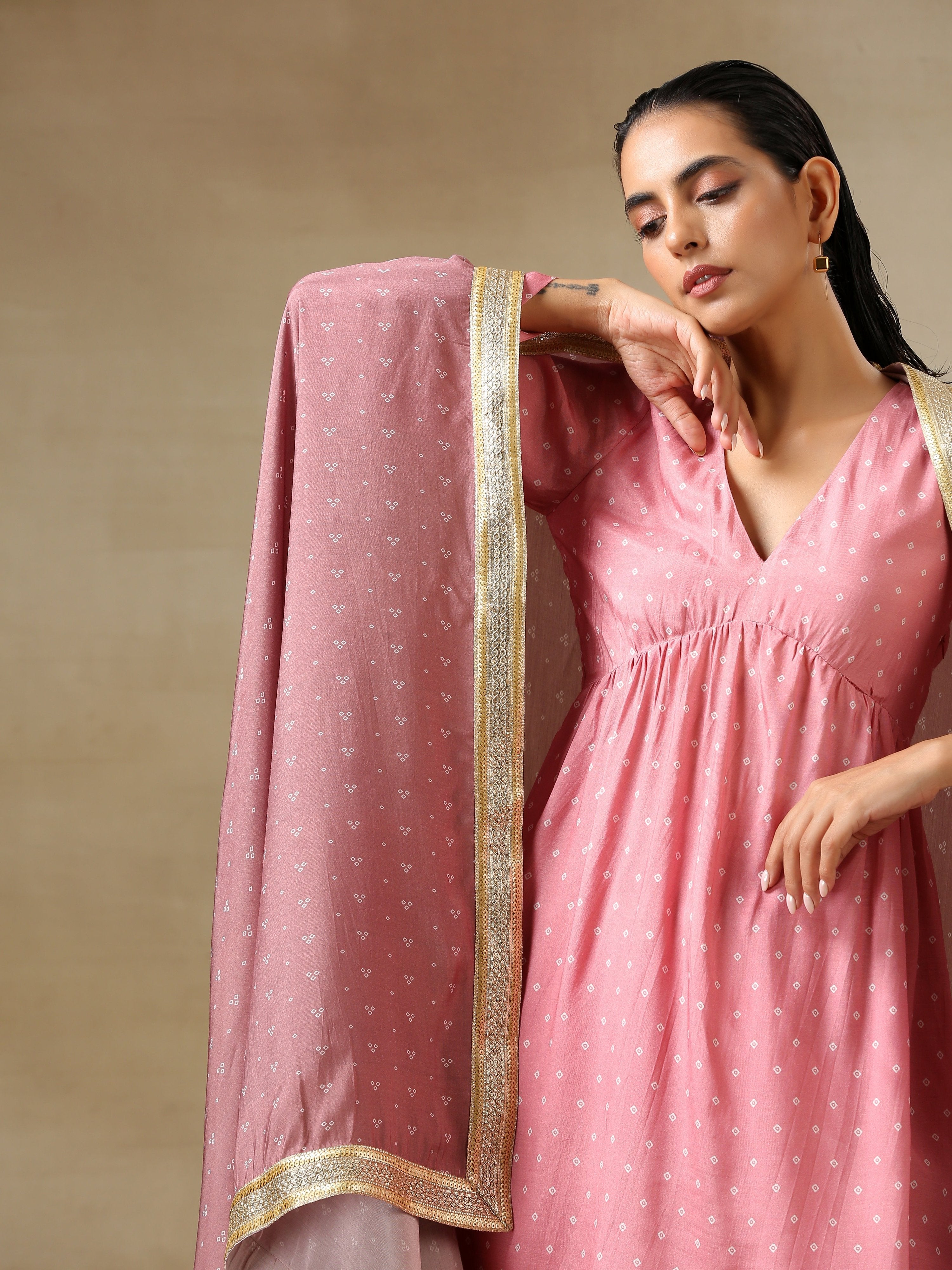 trueBrowns Light Mauve Bandhani Printed Silk Flared Kurta Pant Dupatta Set