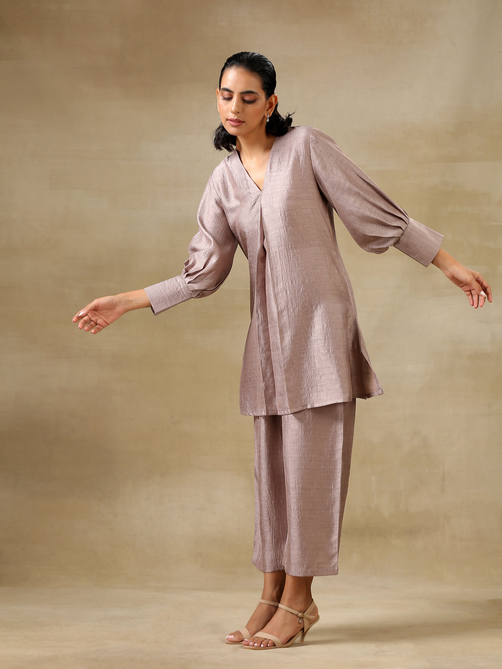 trueBrowns Grey Textured Silk Neck Pleat Co-Ord Set