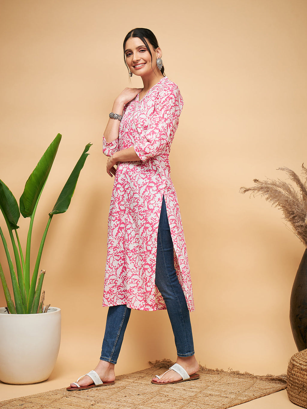 InWeave Women's Pink Foil White Print Angrakha Stright Kurta
