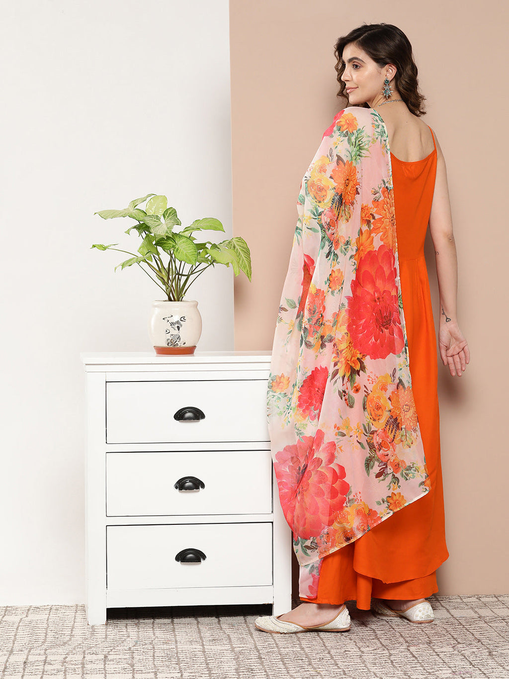 InWeave Women's Orange Strppy Set With Red Big Floral Print Dupatta
