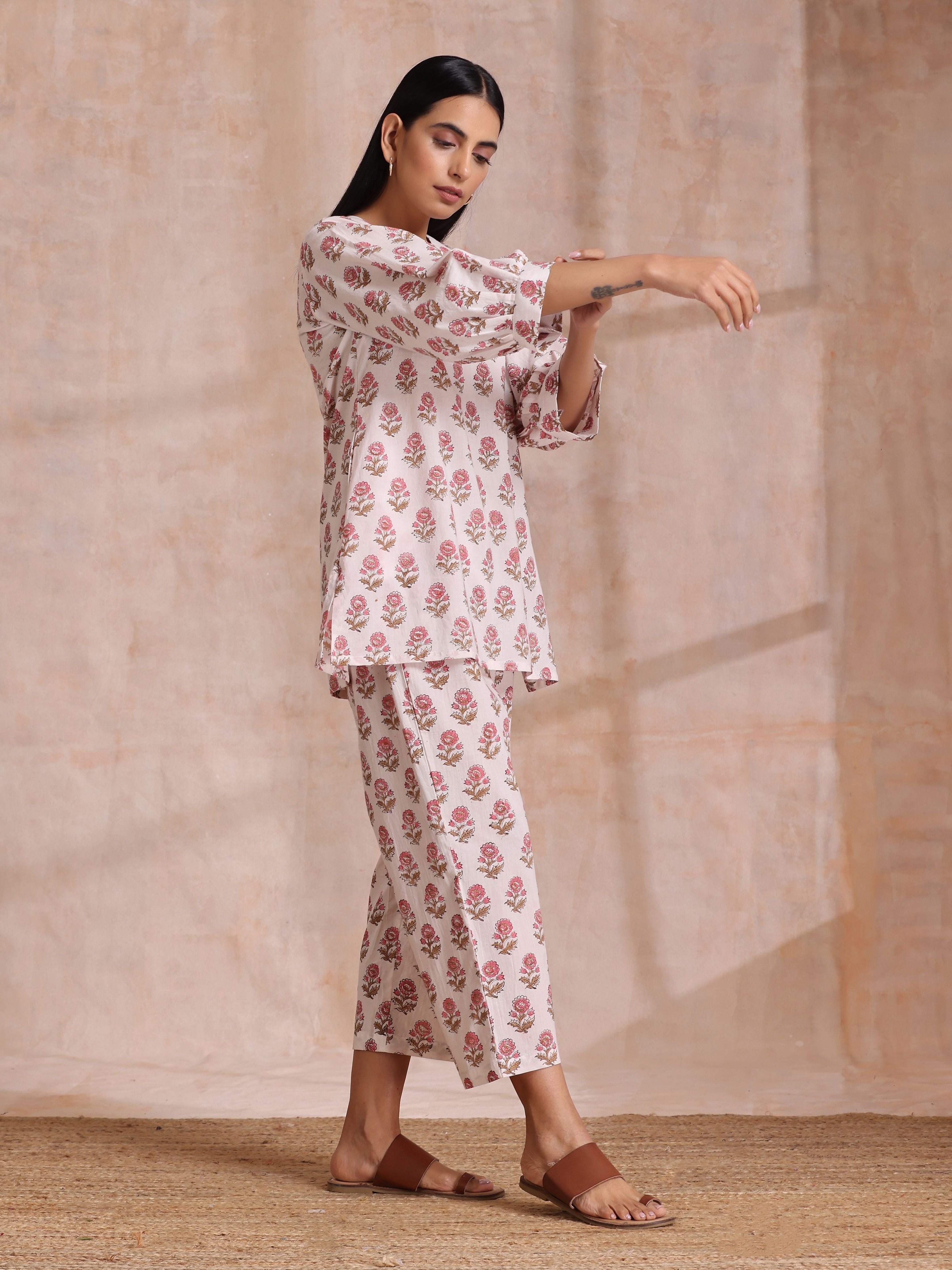 trueBrowns Pink Brown Buta On White Block Print Cotton Baggy Sleeve Co-Ord Set