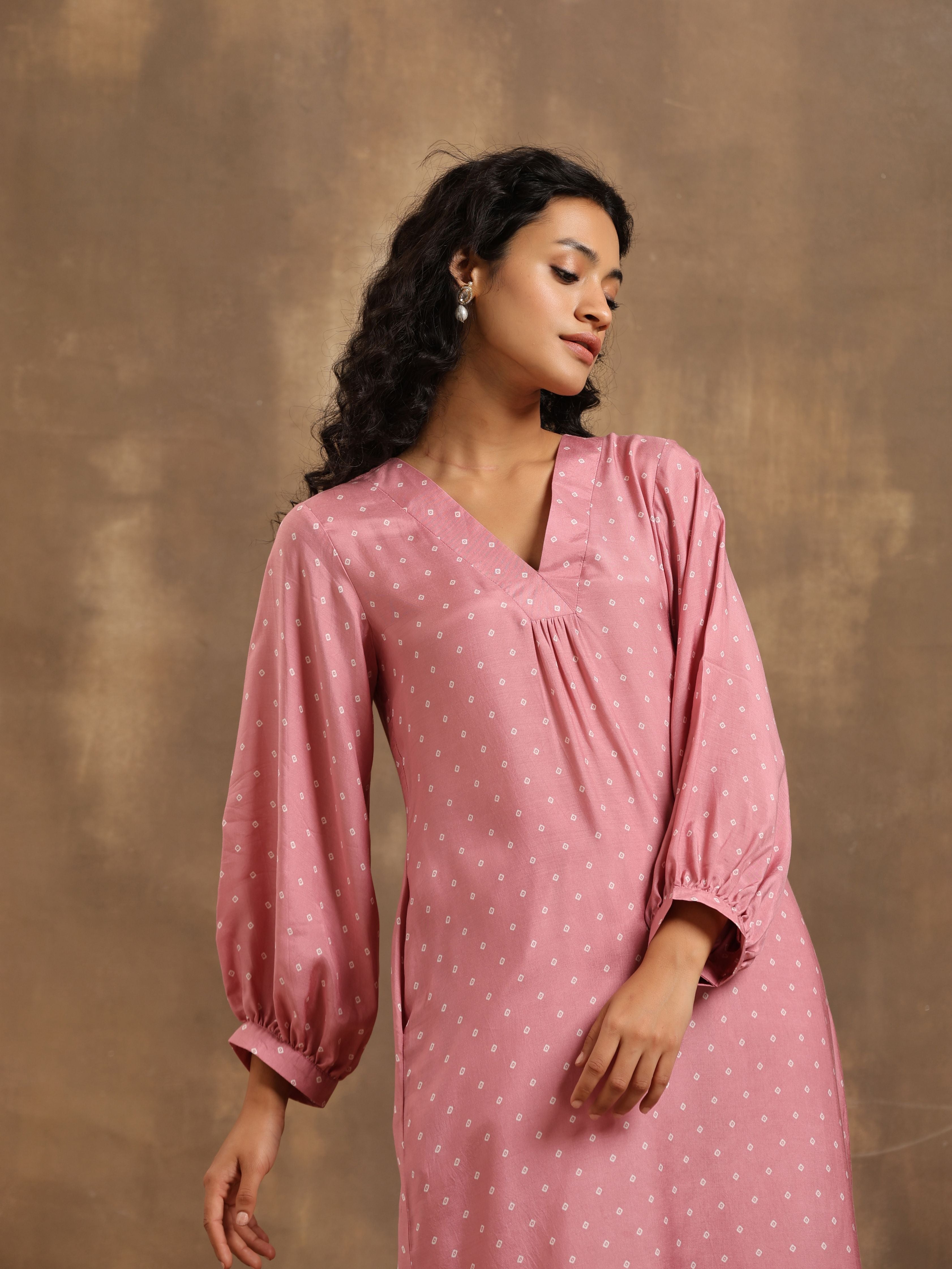trueBrowns Light Mauve Bandhani Printed Silk Kurta Pant Set