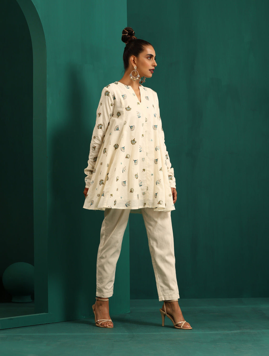 trueBrowns Ivory Blue Floral Cotton Flared Co-ord Set