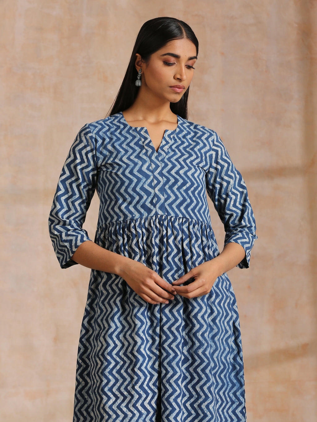 trueBrowns Indigo Dabu Zig-Zag Lines Print Cotton Flared Kurta Pant Set