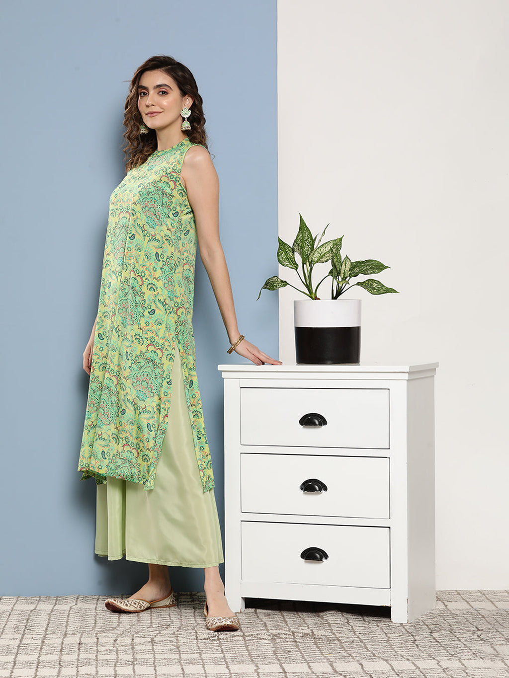 InWeave Women's Green Pastel Print Halter Kurta Set