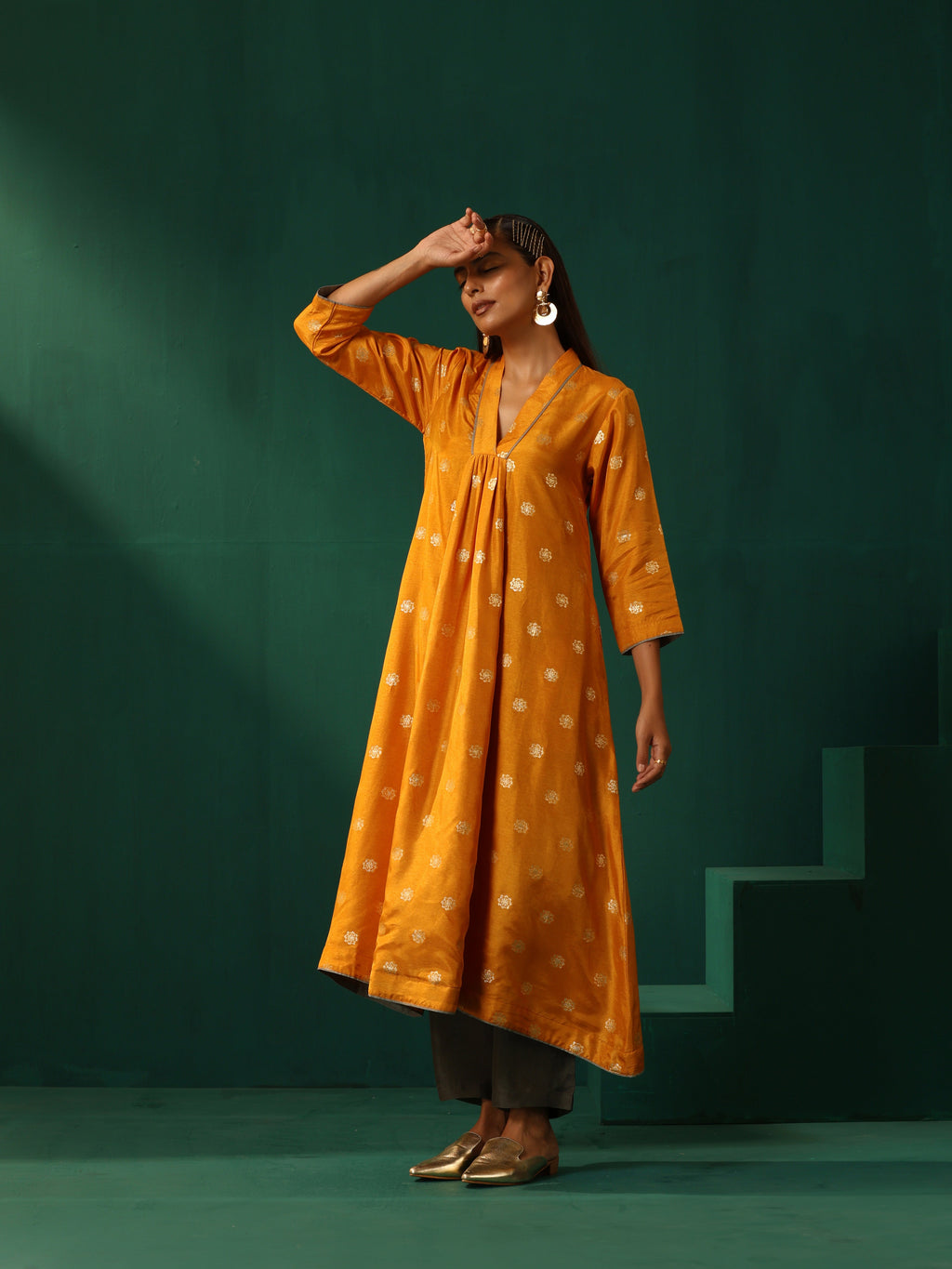trueBrowns Mustard Geometric Floral Viscose Silk Front Gathered Kurta Pant Set