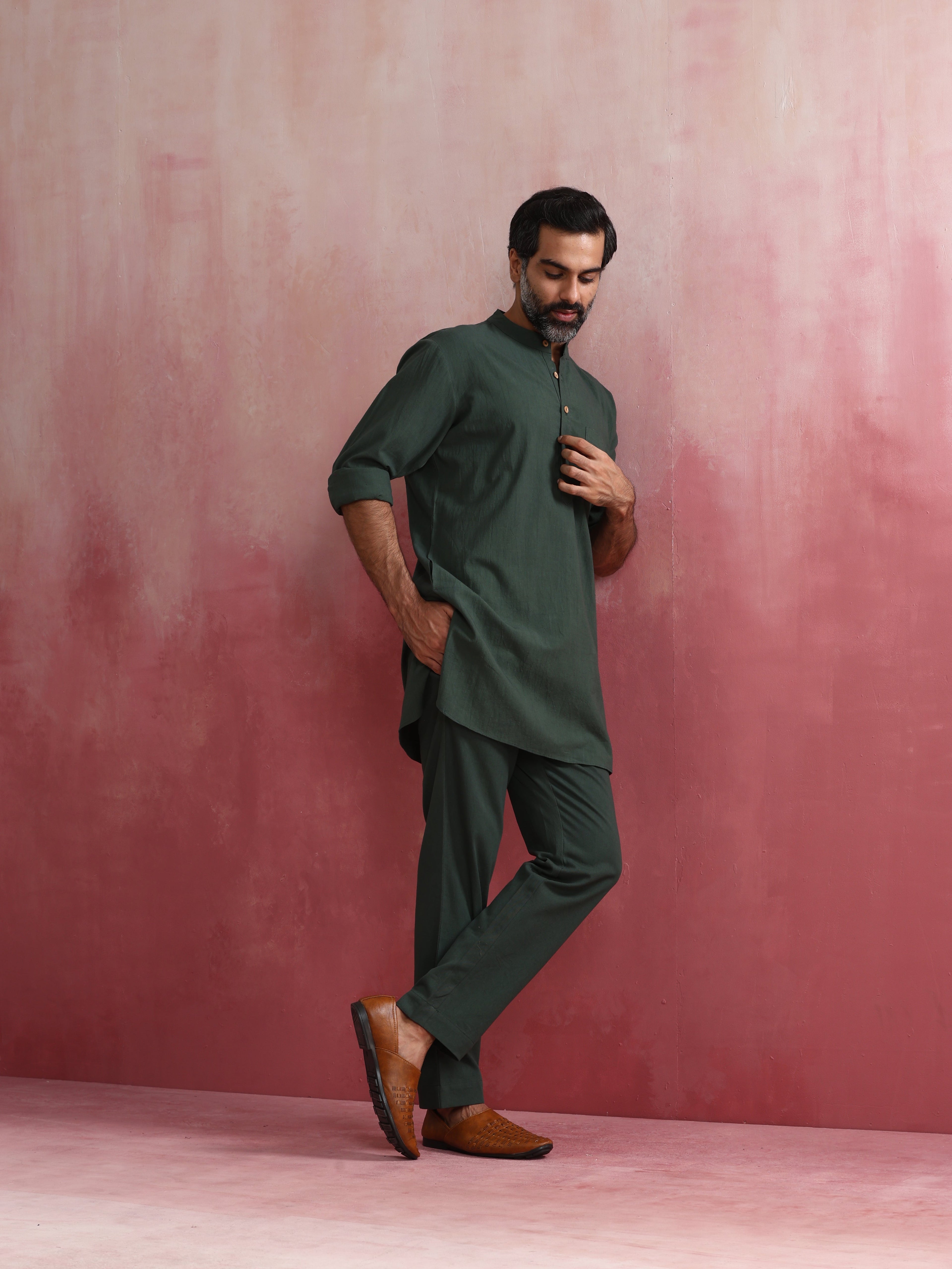 trueBrowns Men's Green Cotton Mandarin Collar Kurta Co-ord set