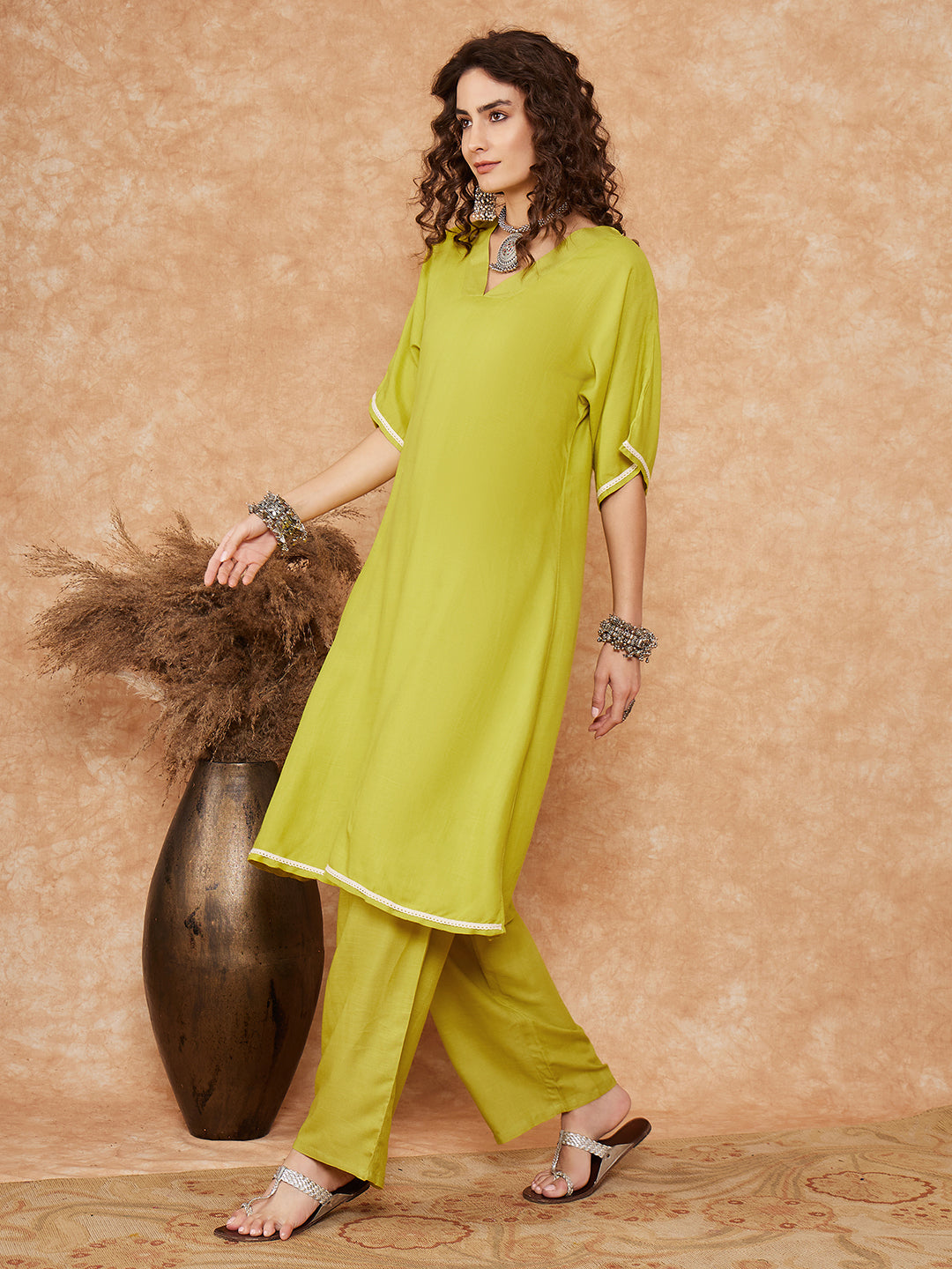 InWeave Women's Pear Green Solid Lace Work Kimono Sleeve Kurta Set