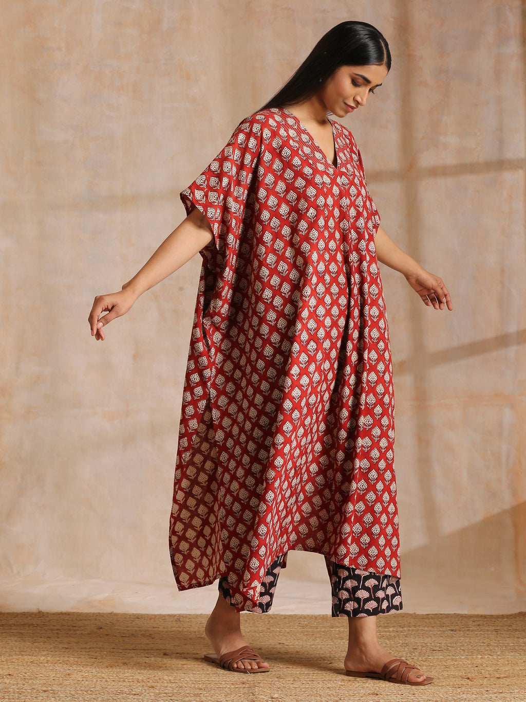 trueBrowns Rust Red Bagru Floral Print Cotton Panel Kaftan Kurta Pant Set