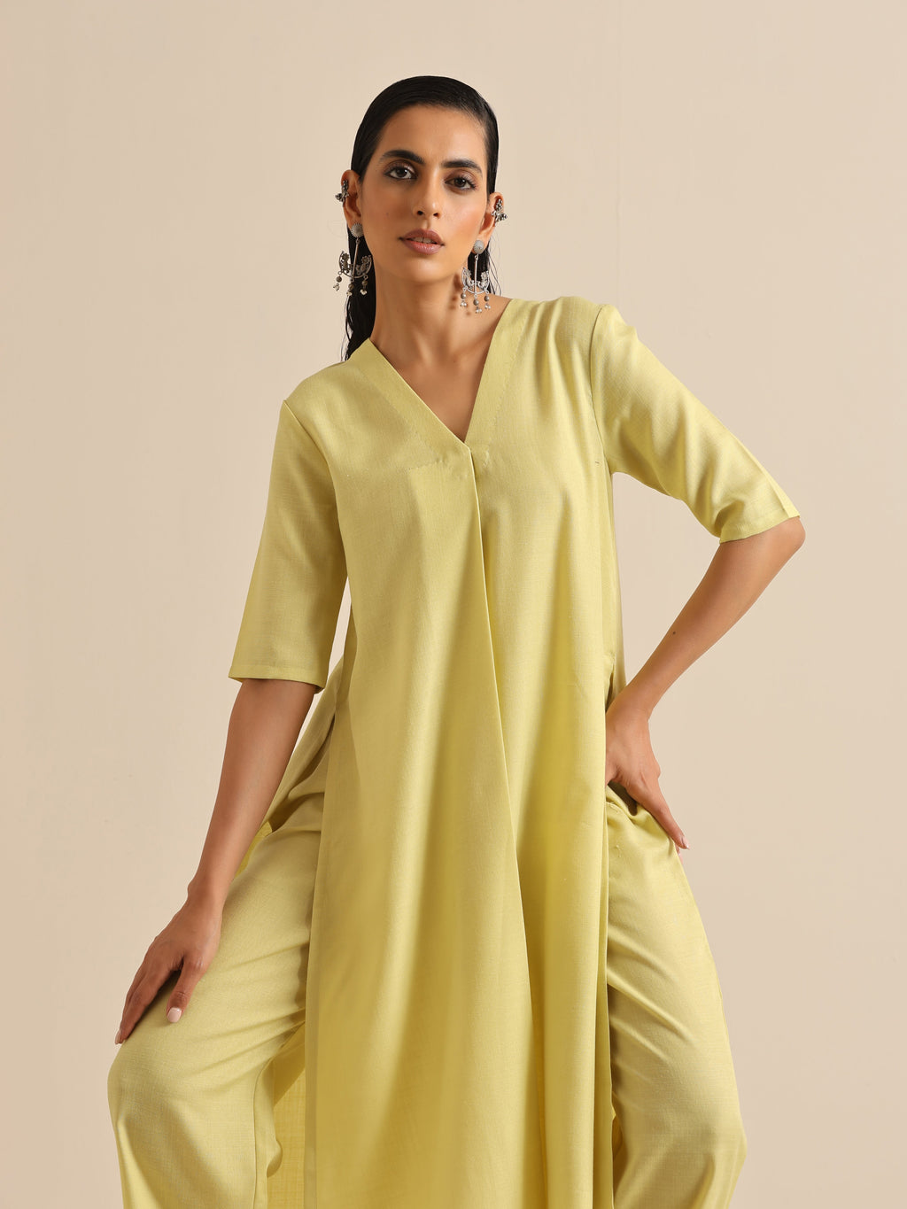 trueBrowns Spark Green Slub High Slit Kurta Pant Set