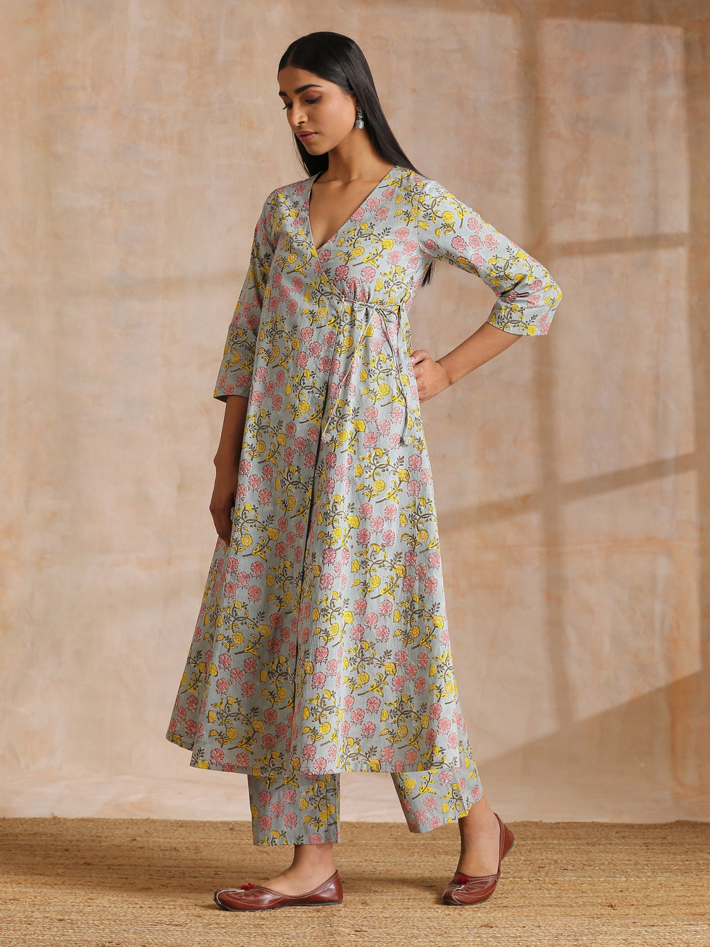 trueBrowns Grey Overall Floral Block Print Cotton Angrakha Kurta Pant Set