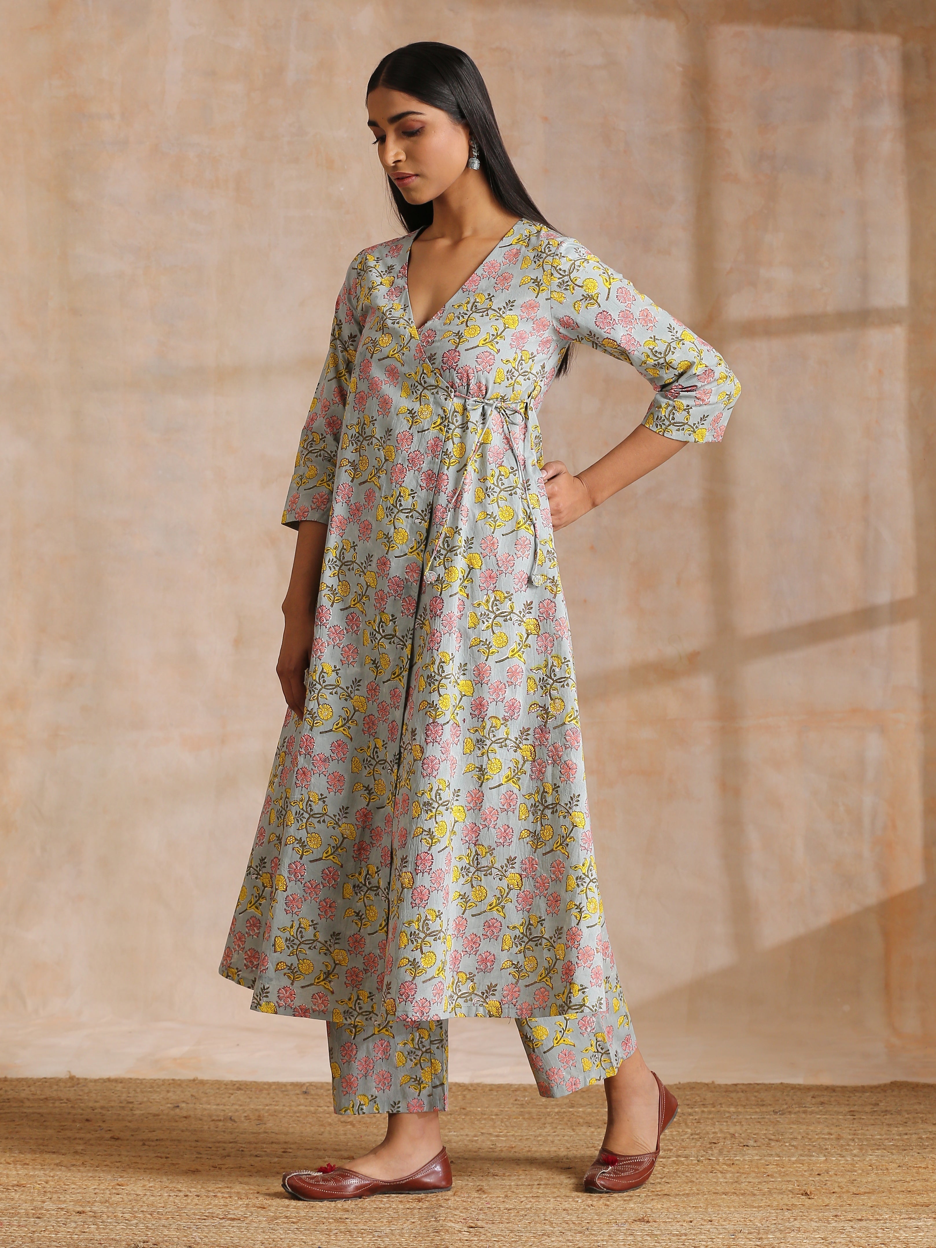 trueBrowns Grey Overall Floral Block Print Cotton Angrakha Kurta Pant Set