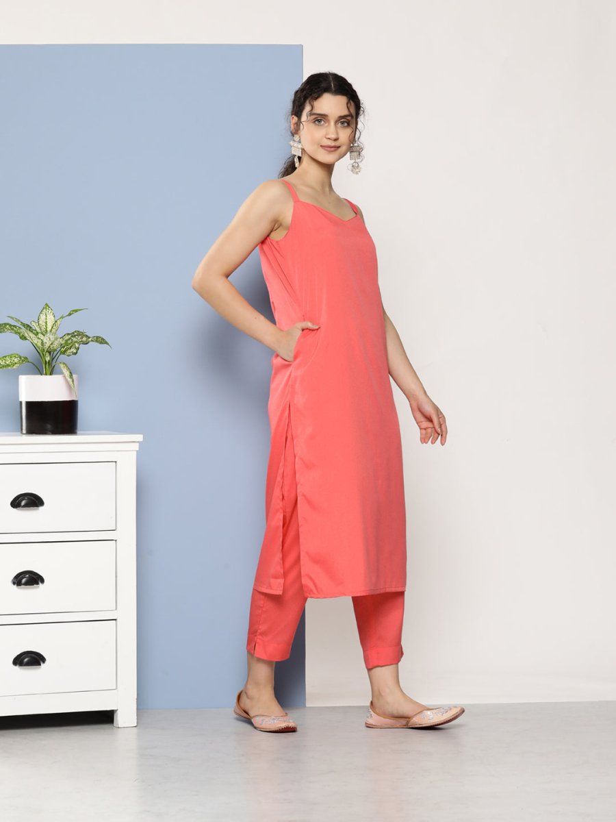 Ahalyaa Women Pink Floral Gotta Patti Kurta with Trousers