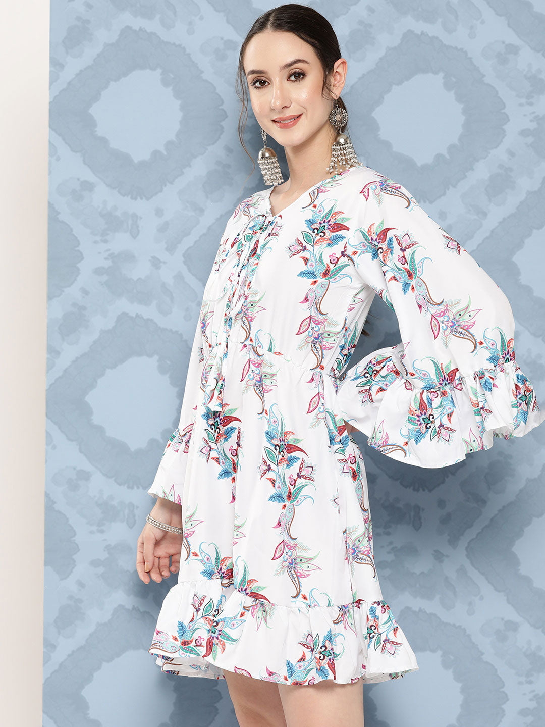 InWeave Women's White Floral Paisley Print Short Dress