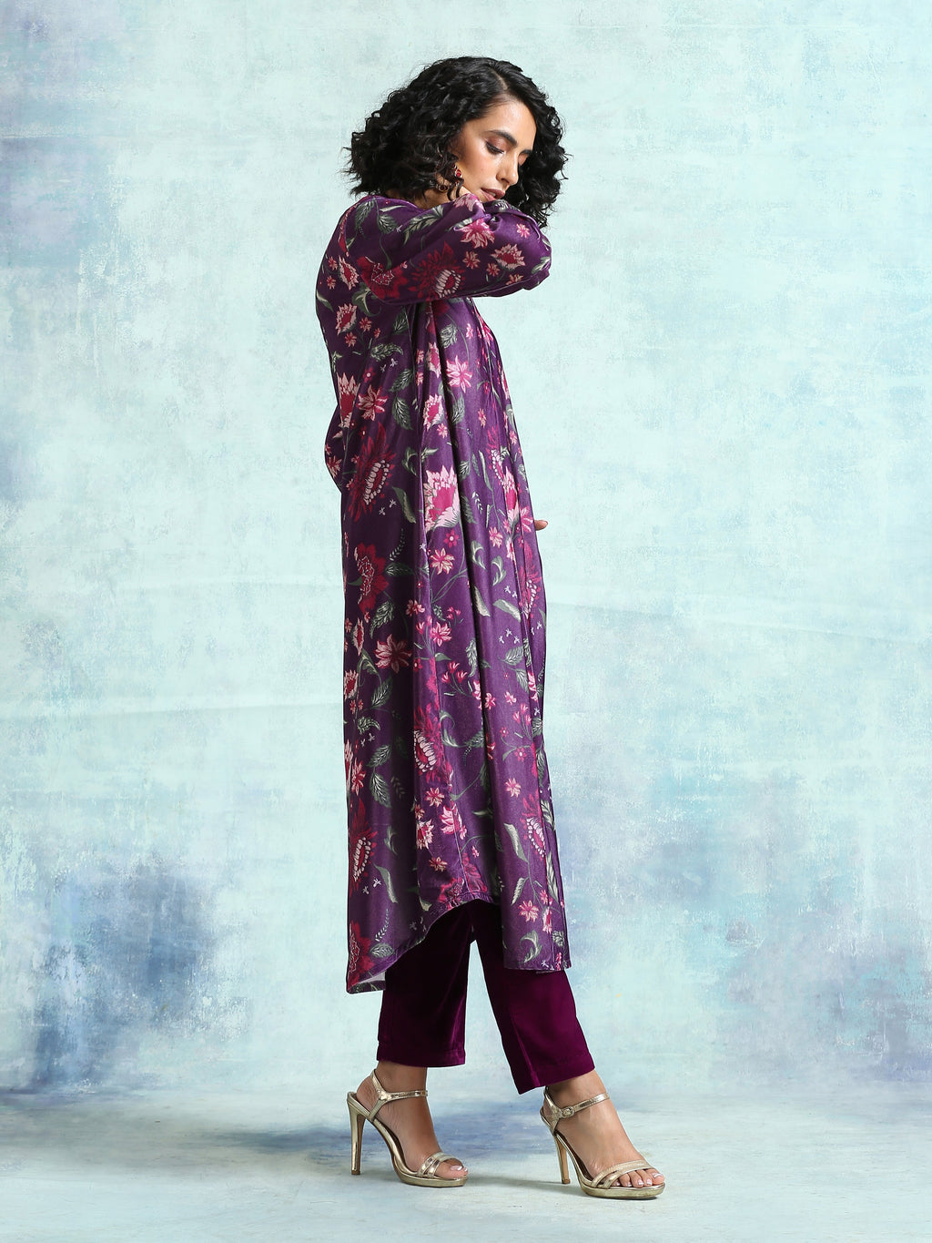 trueBrowns Wine Printed Velvet Neck Pleat Kurta