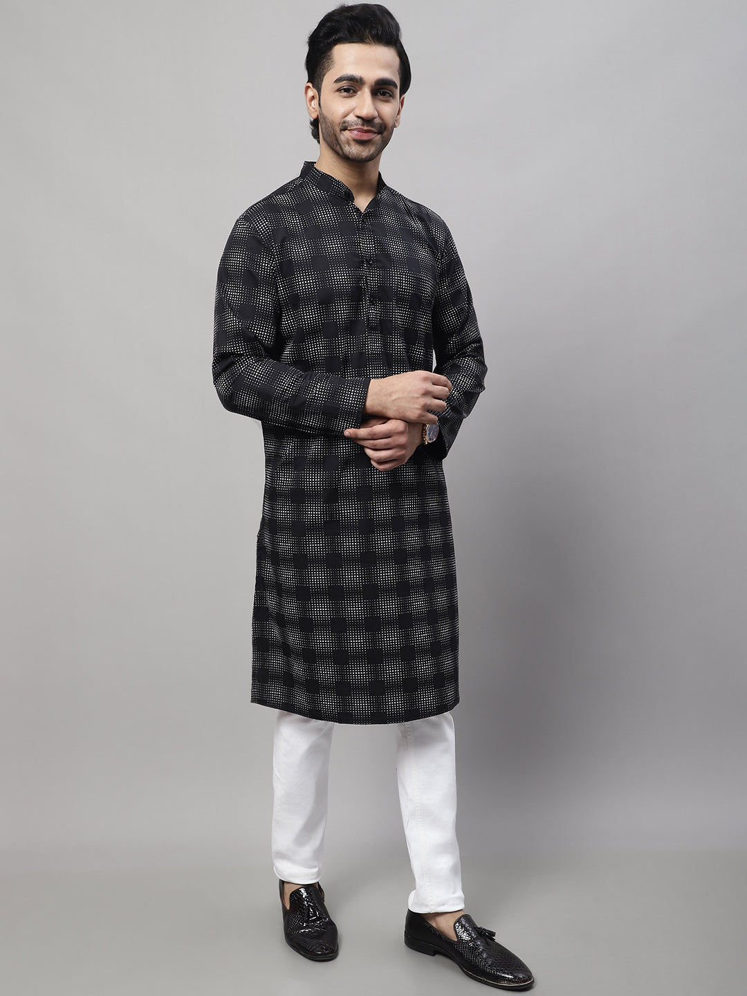 Even Apparels Black Pure Cotton Kurta With Band Collar