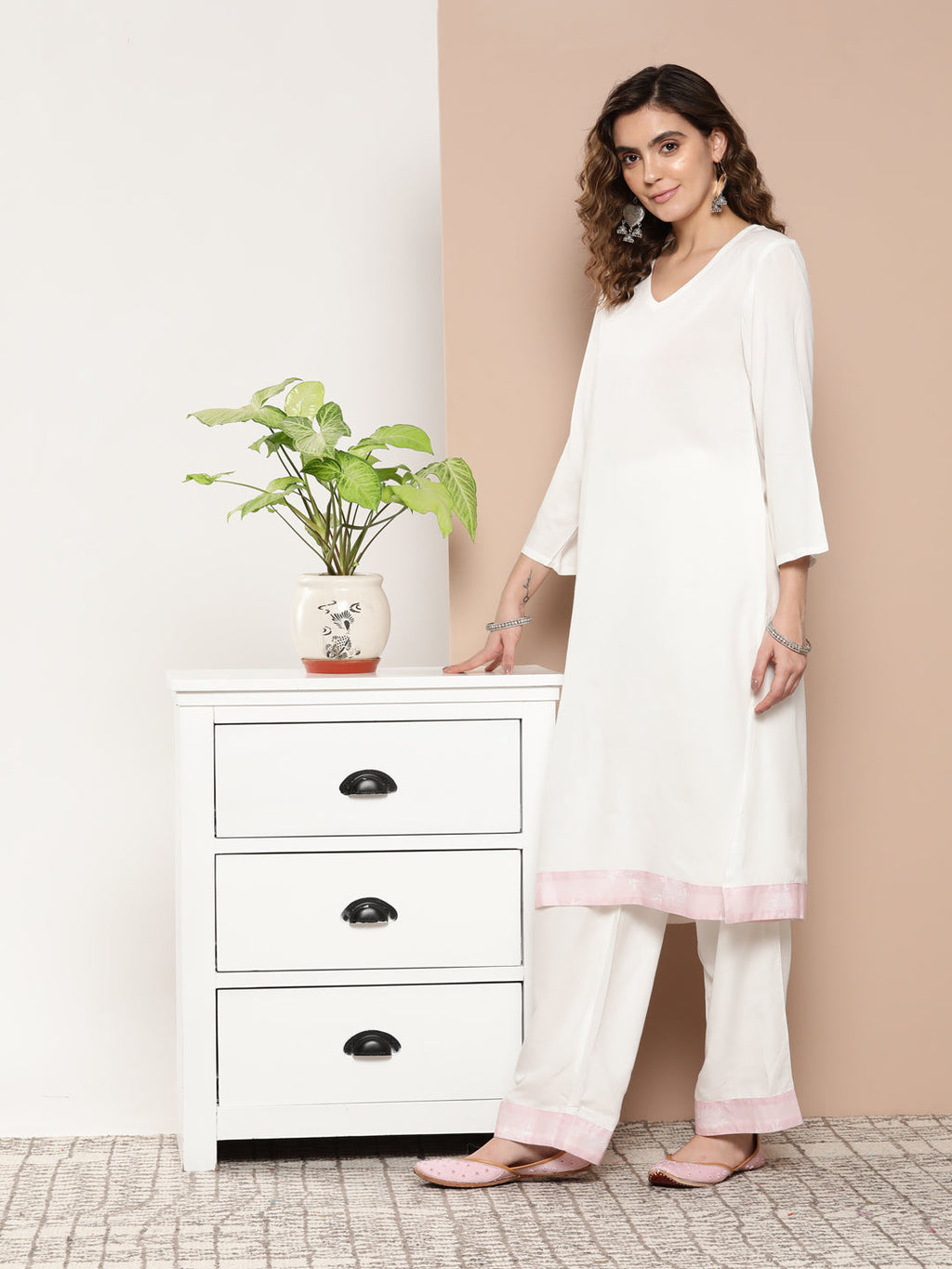 InWeave Women's Cream Straight Kurta Set W Pink White Print Organza Dupatta