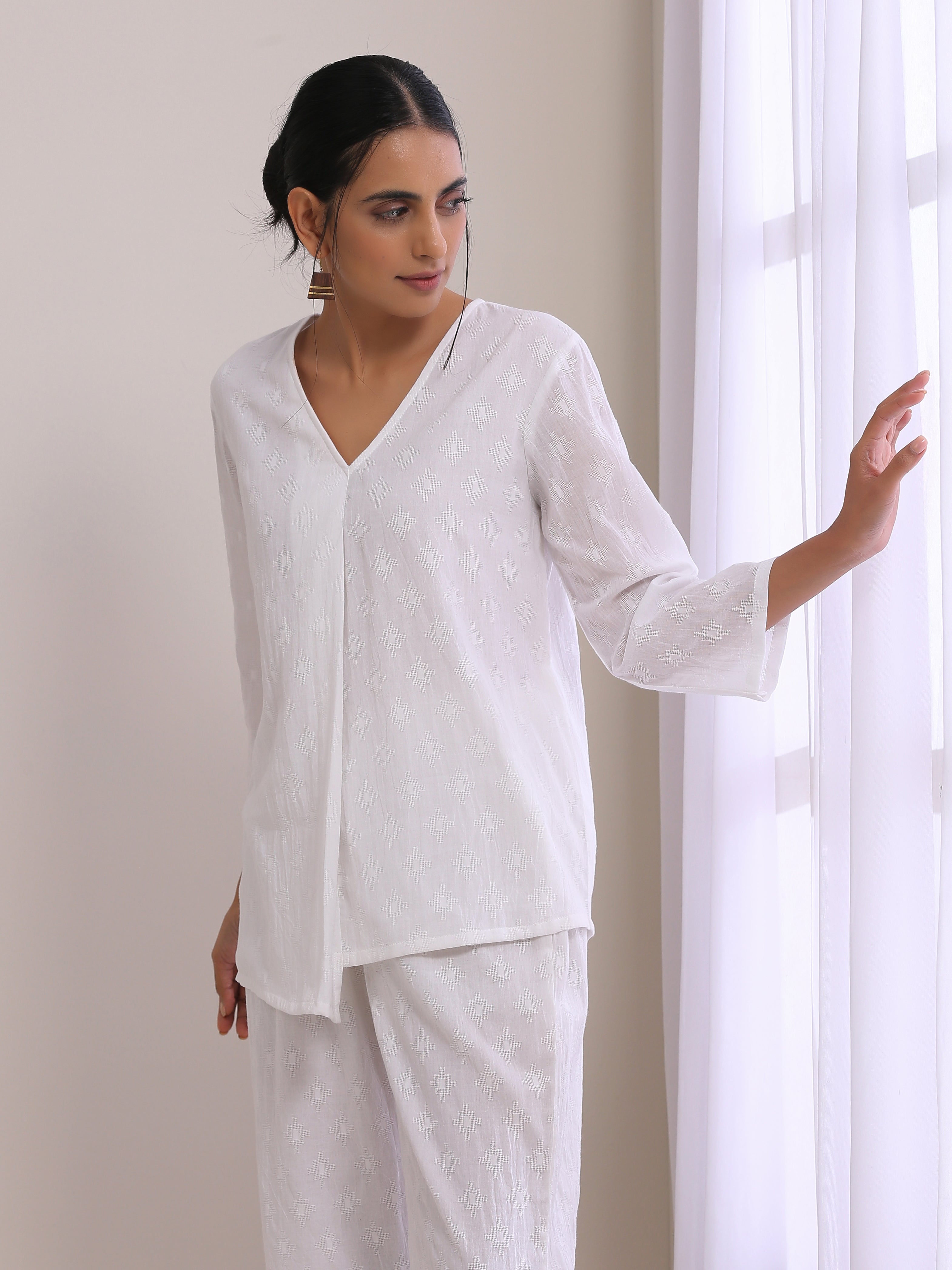 trueBrowns White Dobby Short Asymmetric Co-Ord Set