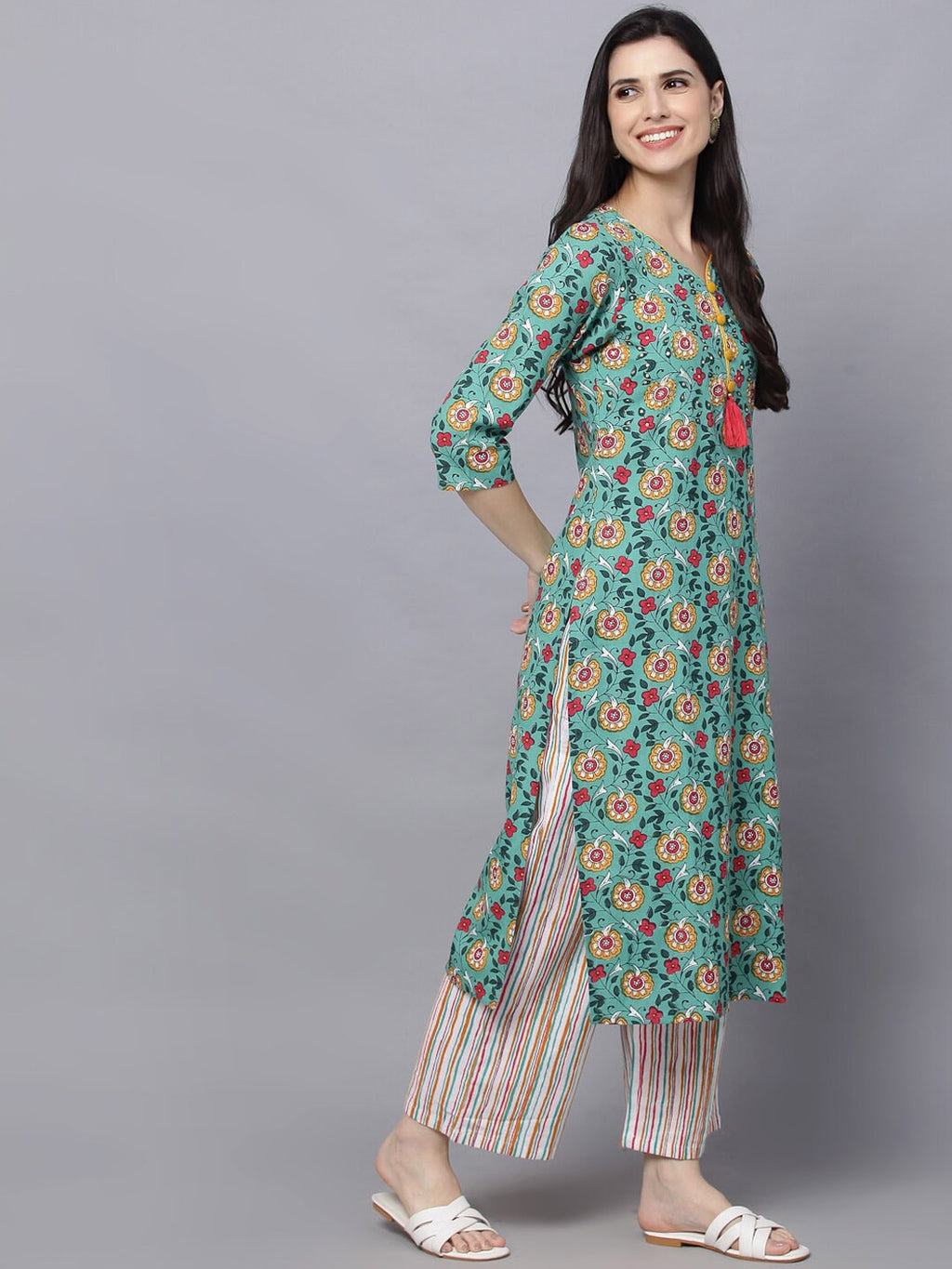 HERE&NOW Women Green Floral Printed Kurta Set