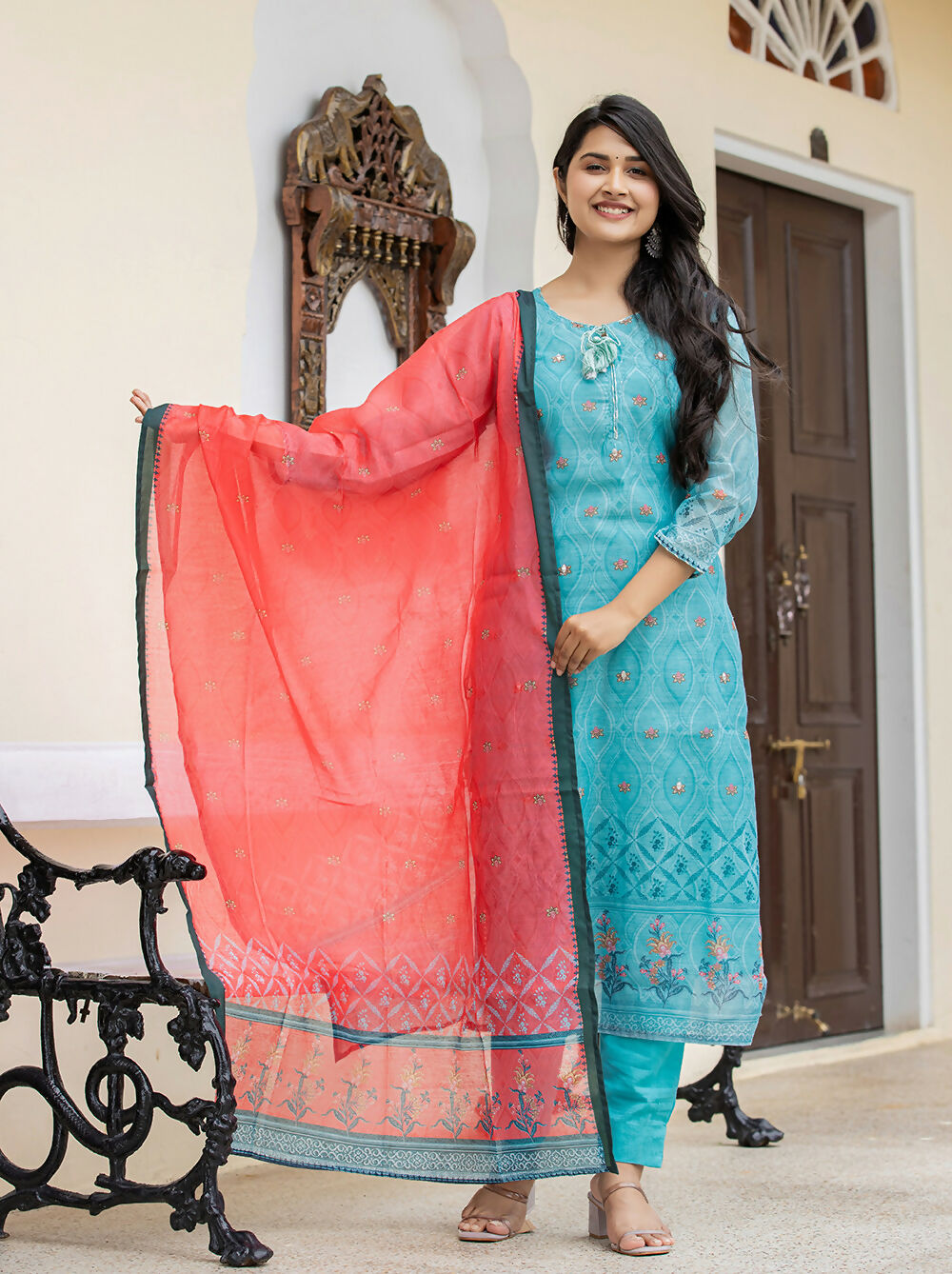 Kaajh Women's Sky Blue Printed Chanderi Kurta Pant Set With Dupatta