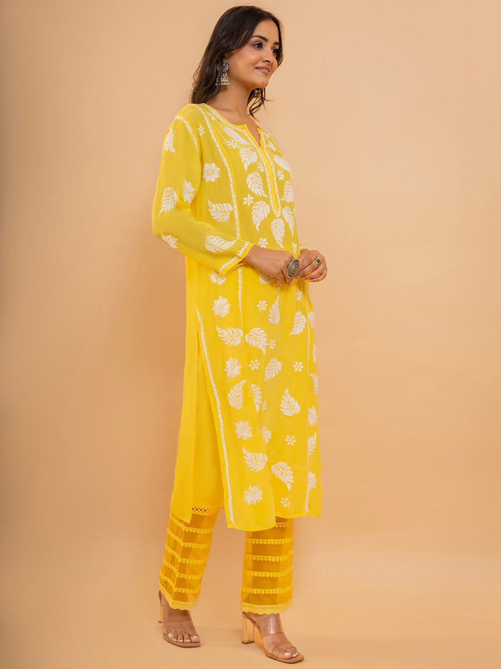 HOUSE OF KARI Floral Embroidered Chikankari Kurta