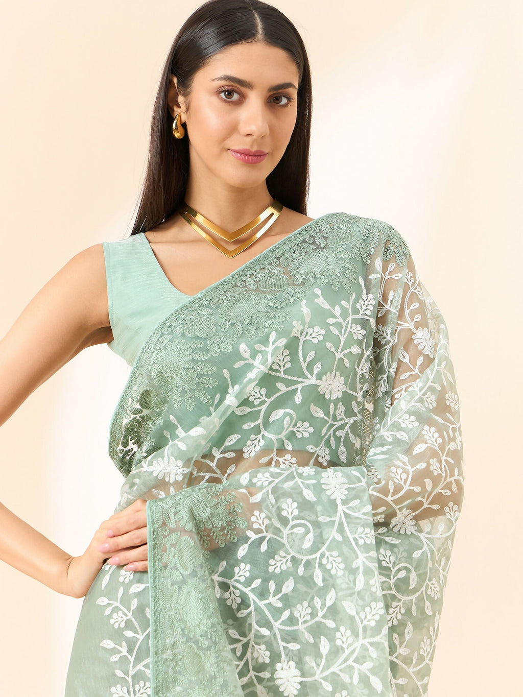 Green Organza Floral Embroidered Saree with Unstitched Blouse Piece - Roozal