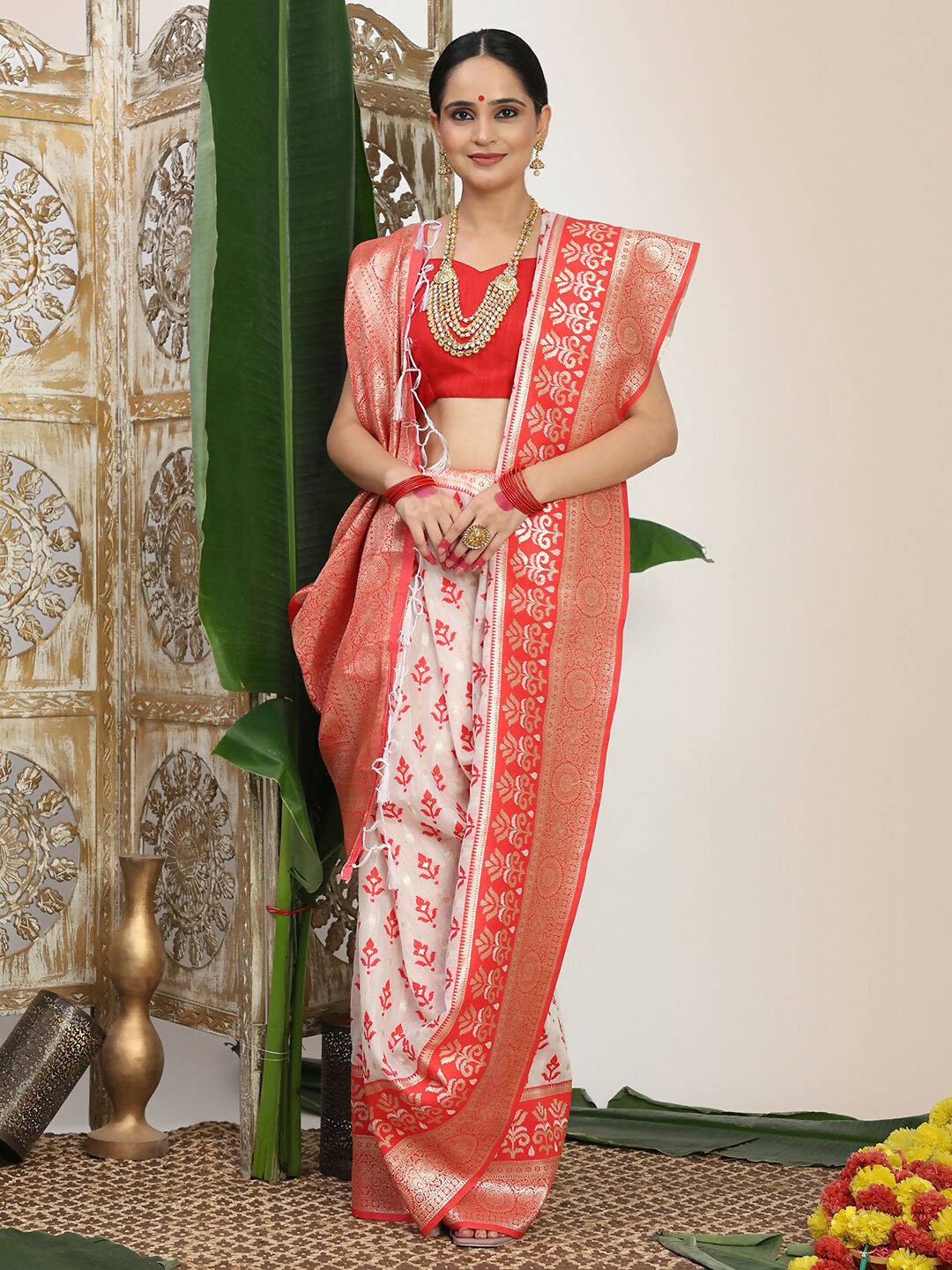 Shree Shyam Fashion Linen Cotton Red & White Saree