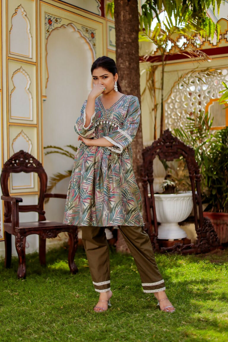 Vaasva Women Olive Green Muslin Floral Print Alia cut Kurta & Pant (Cord set)
