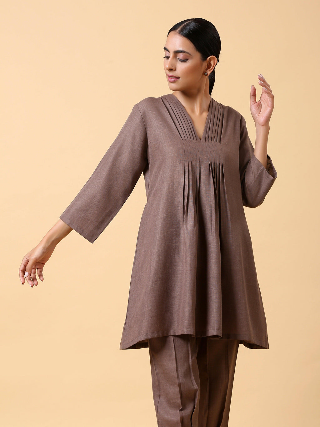trueBrowns Cotton Linen Burnt Brown Pleated Co-Ord Set