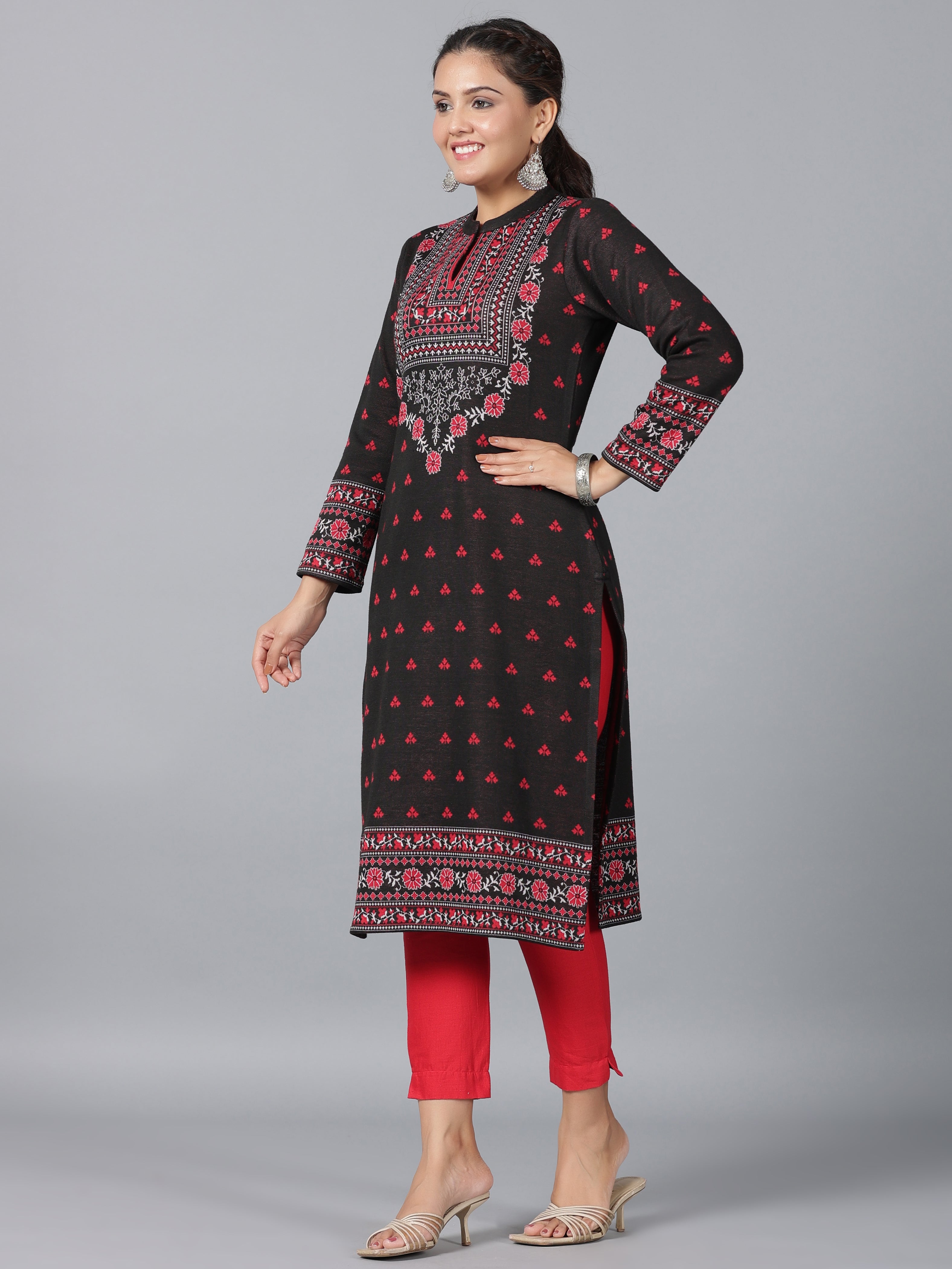 Juniper Women Black Printed Woolen Straight Kurta
